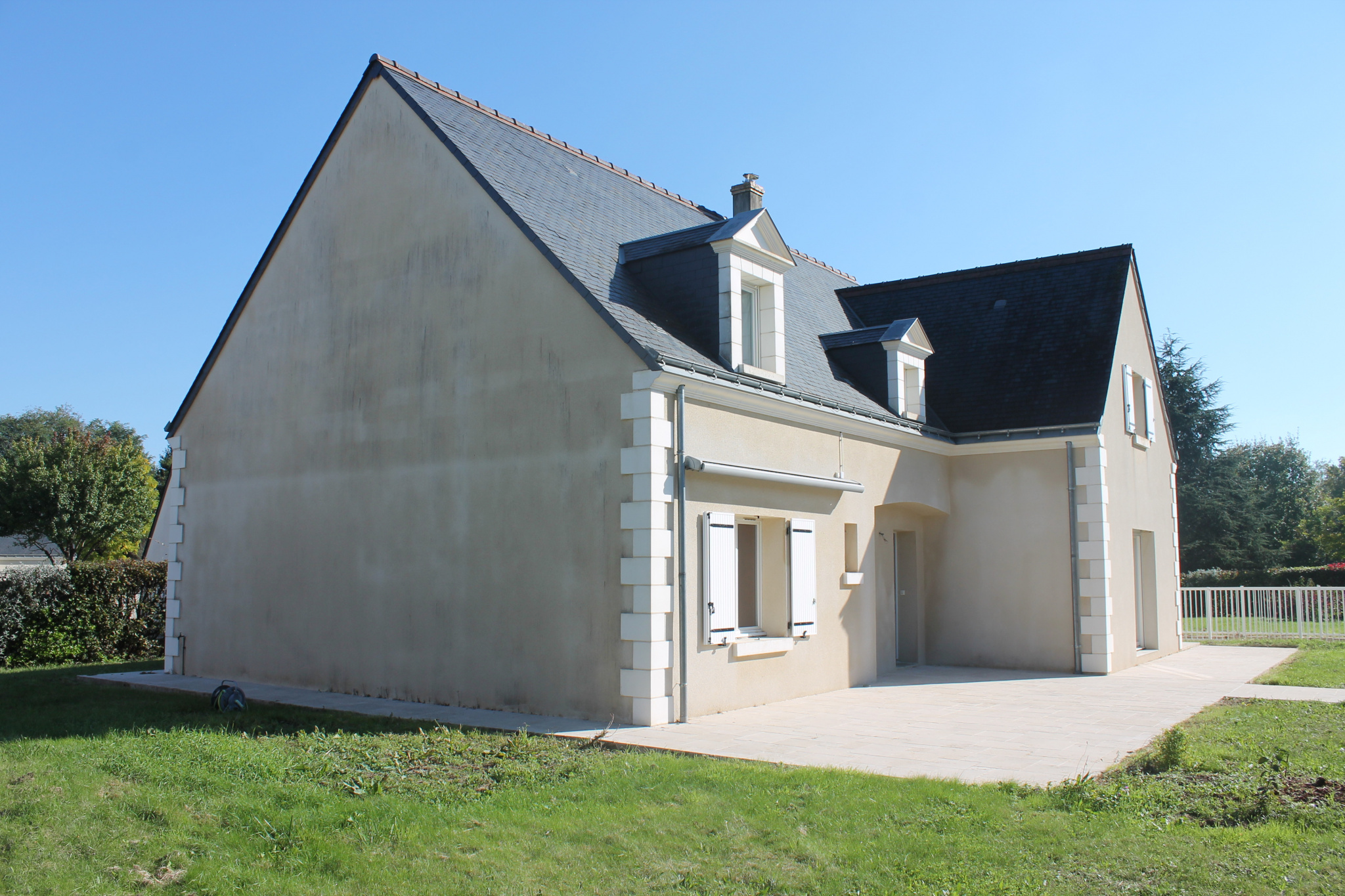 Maison 9 pièces - 214m² - ST CYR SUR LOIRE