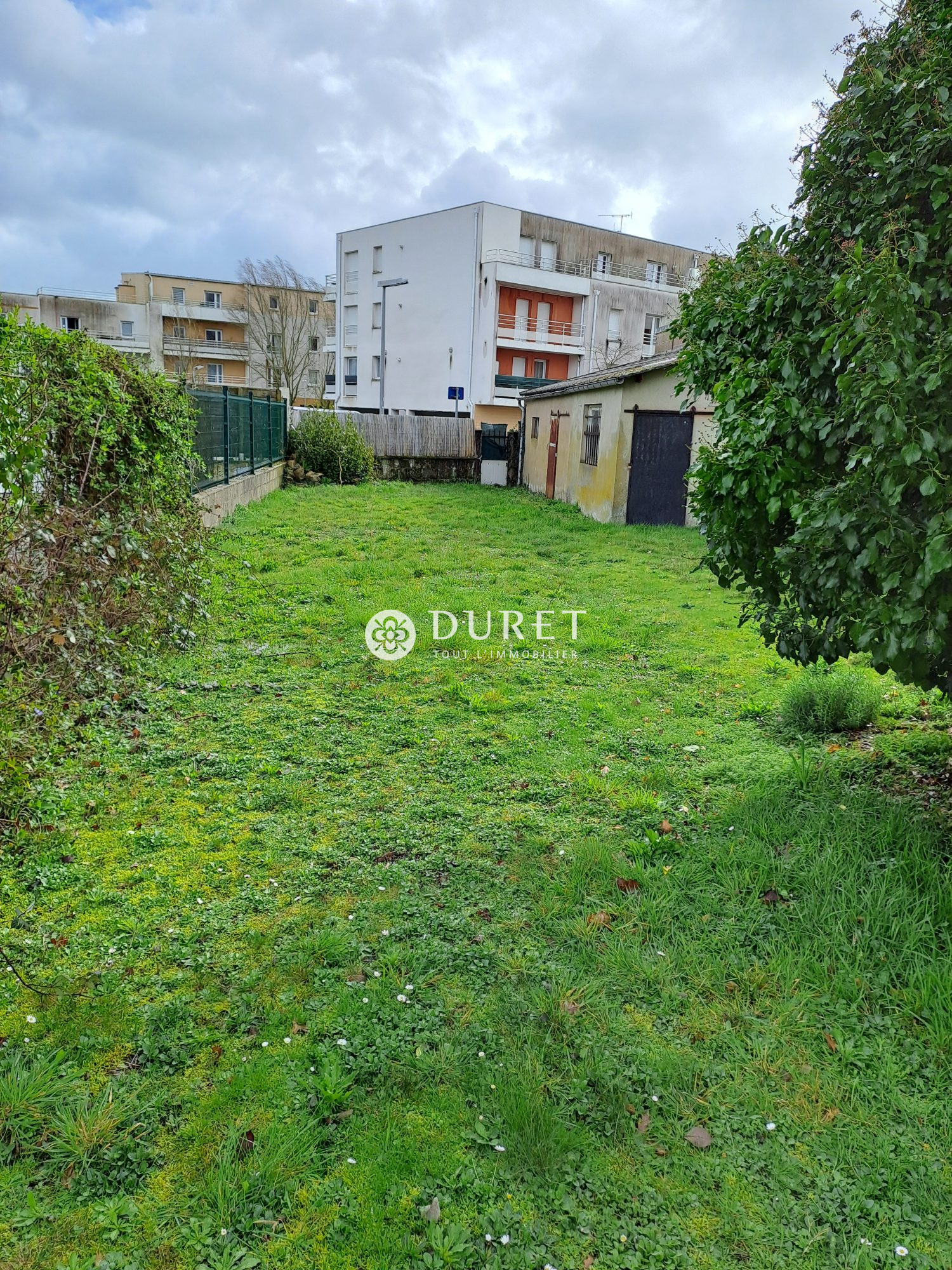 Terrain  - 300m² - LA ROCHE SUR YON