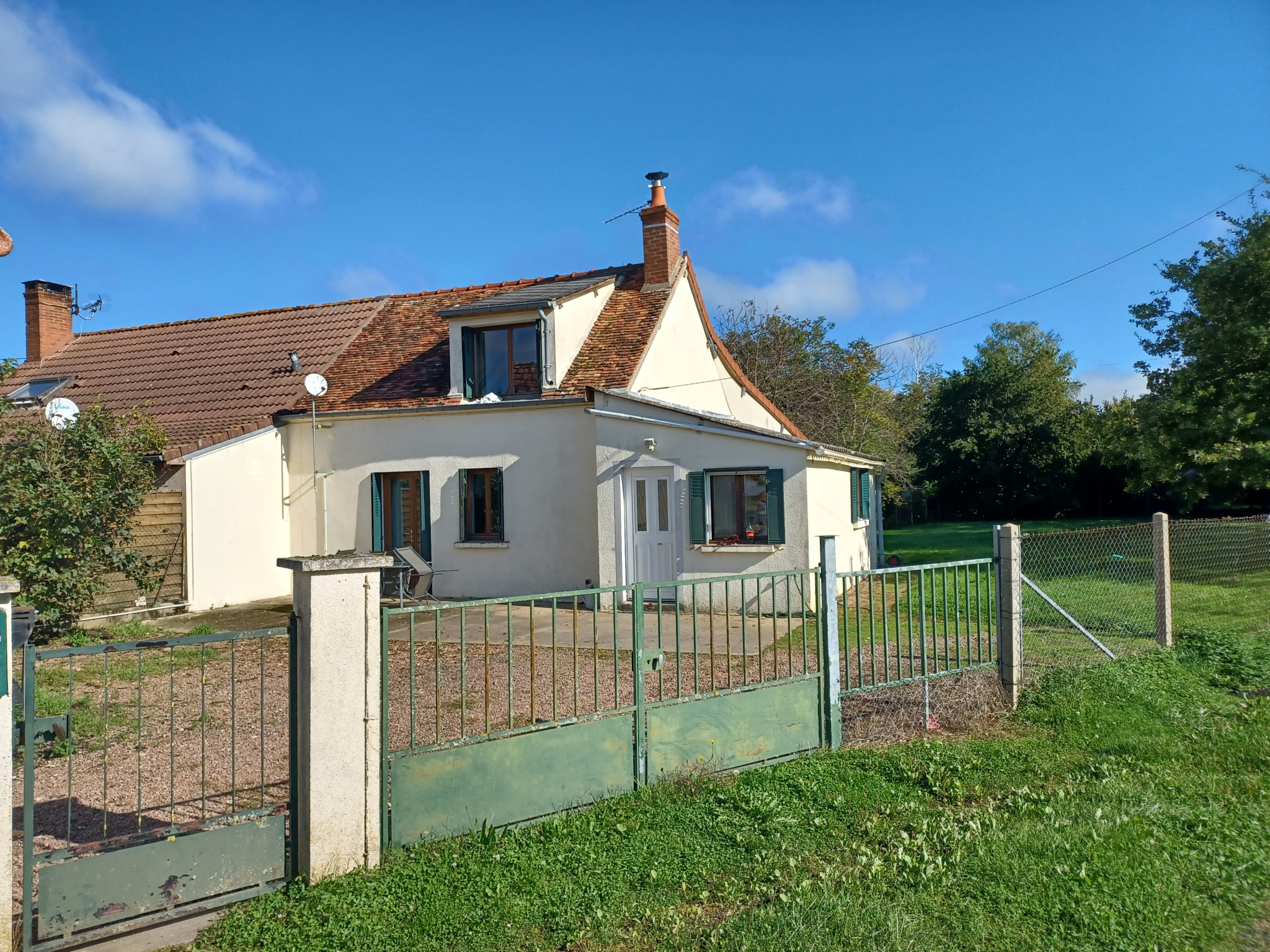 Maison 3 pièces - 81m² - JUSSY LE CHAUDRIER