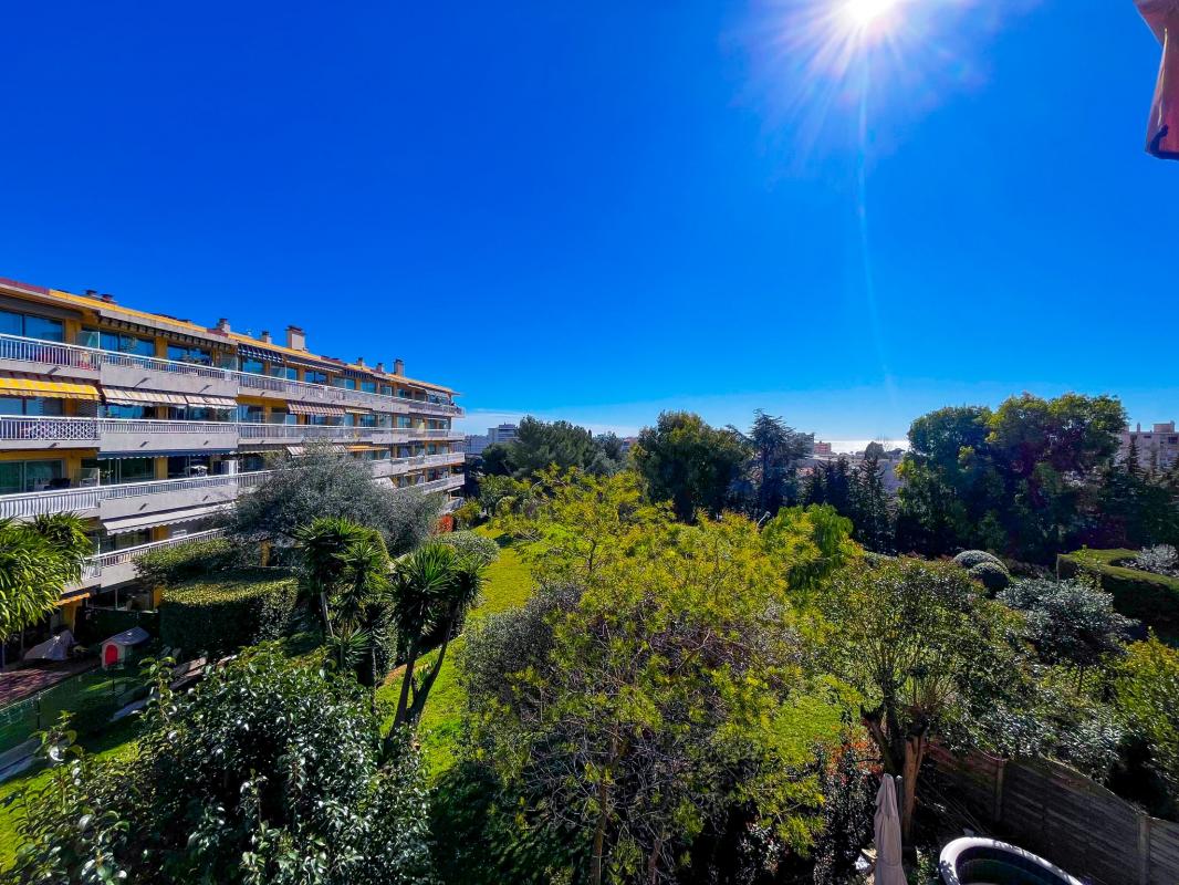 Appartement 3 pièces - 71m² - CAGNES SUR MER