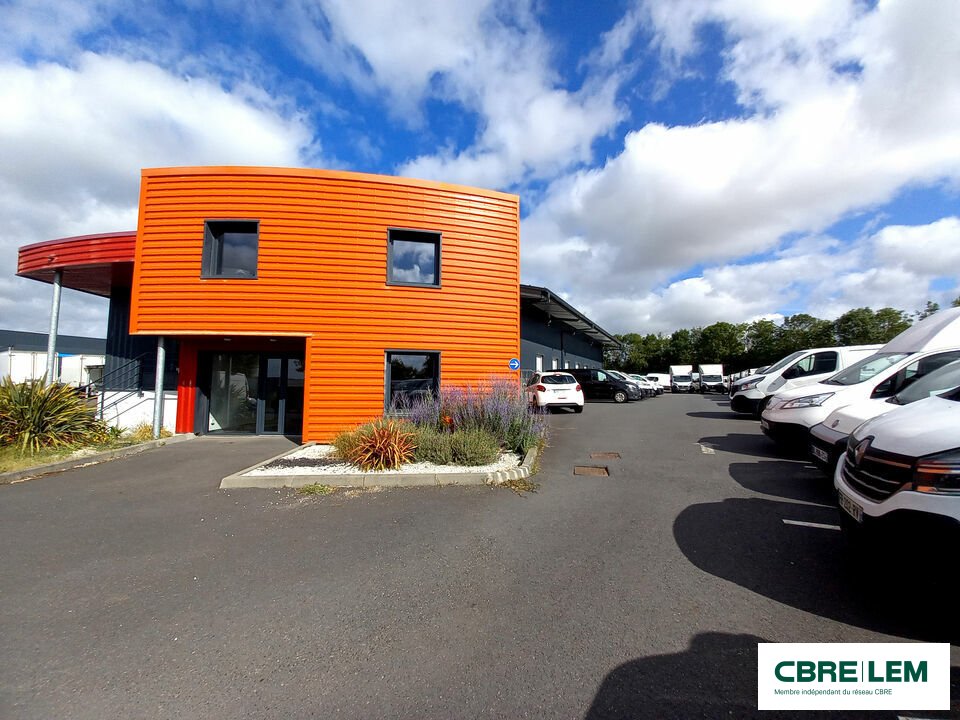 Local industriel  - 787m² - VERSON