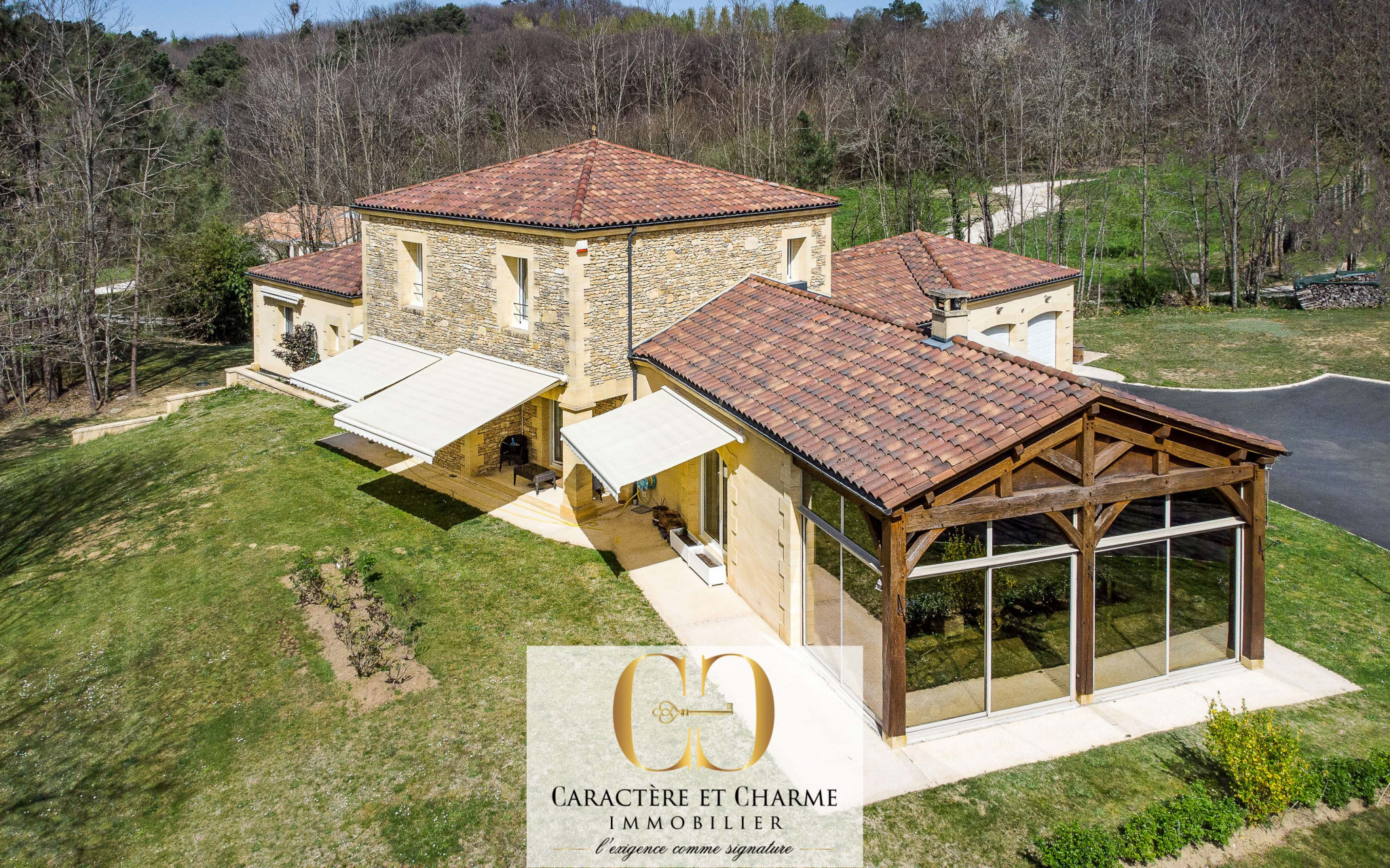 Maison 7 pièces - 235m² - SARLAT LA CANEDA