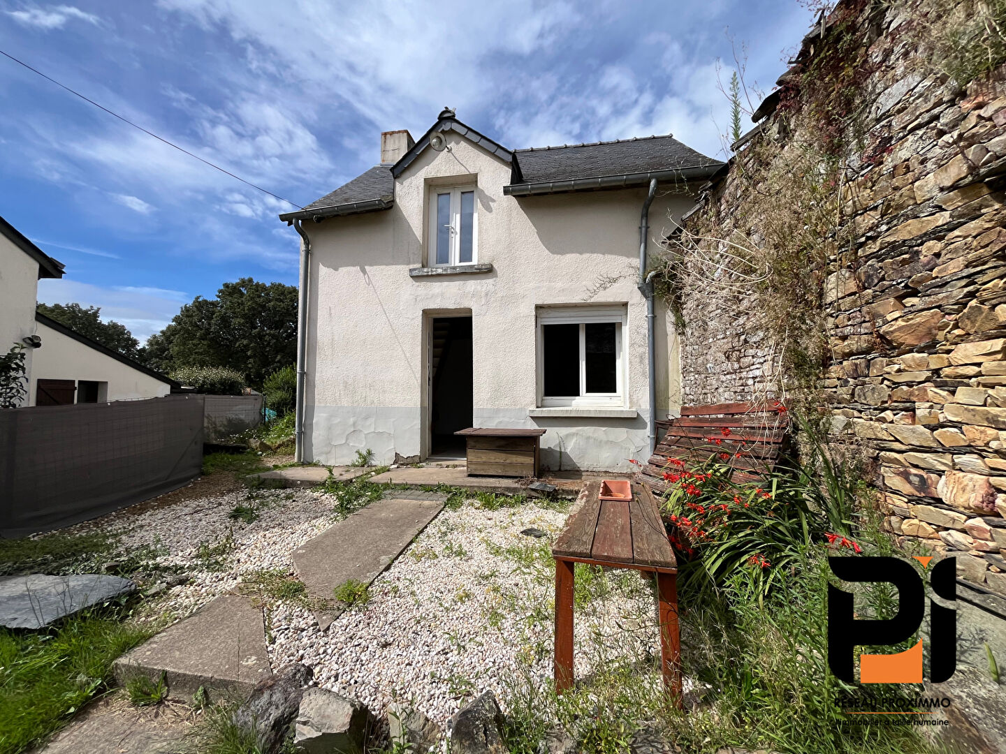 Maison 2 pièces - 85m² - BAIN DE BRETAGNE