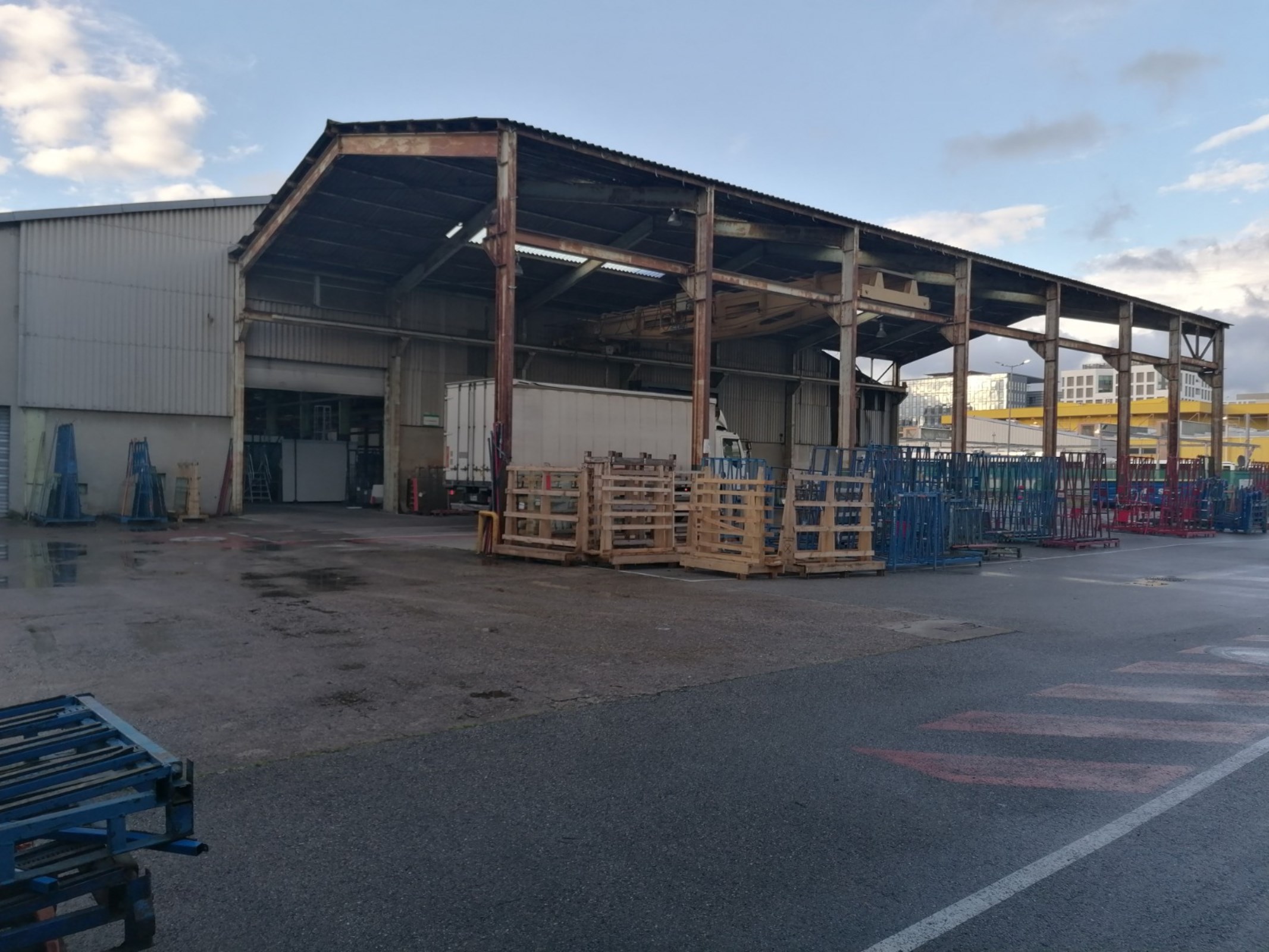 Local industriel  - 1 212m² - VILLEURBANNE