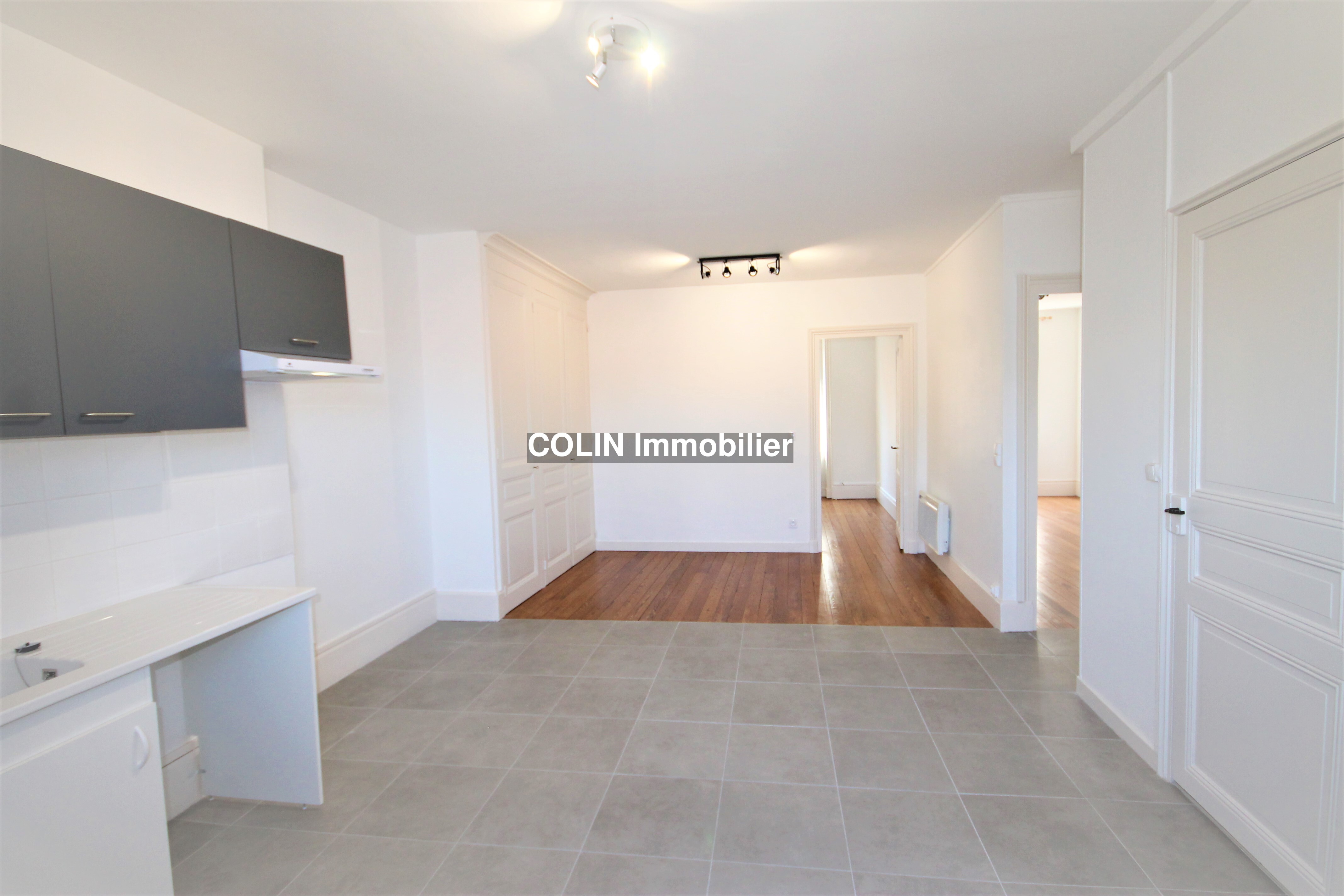 Appartement 3 pièces - 57m² - VILLEFRANCHE SUR SAONE