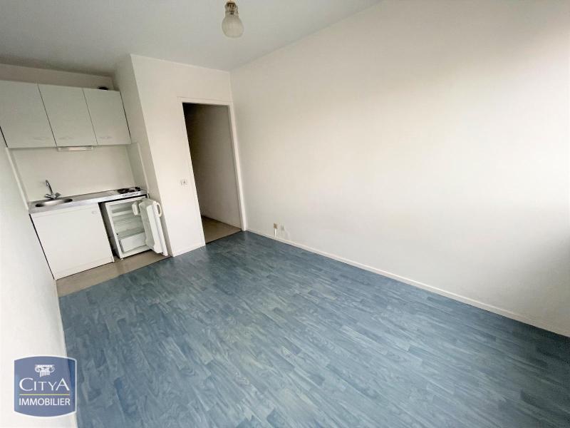 Appartement 1 pièce - 19m² - CLERMONT FERRAND