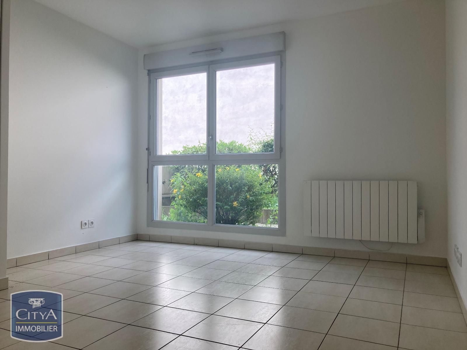 Appartement 1 pièce - 21m² - ST FONS