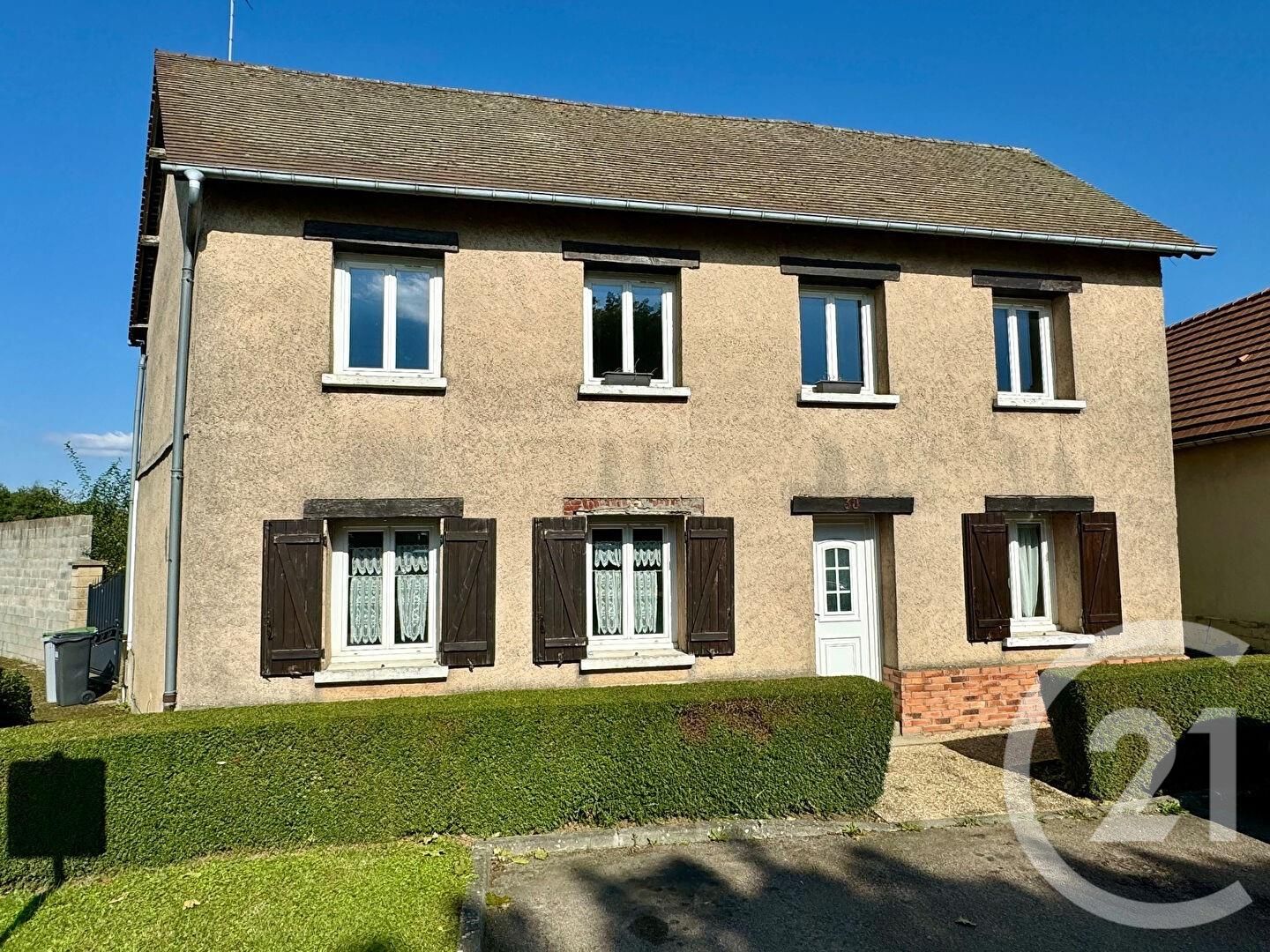 Maison 6 pièces - 115m² - ETREPAGNY