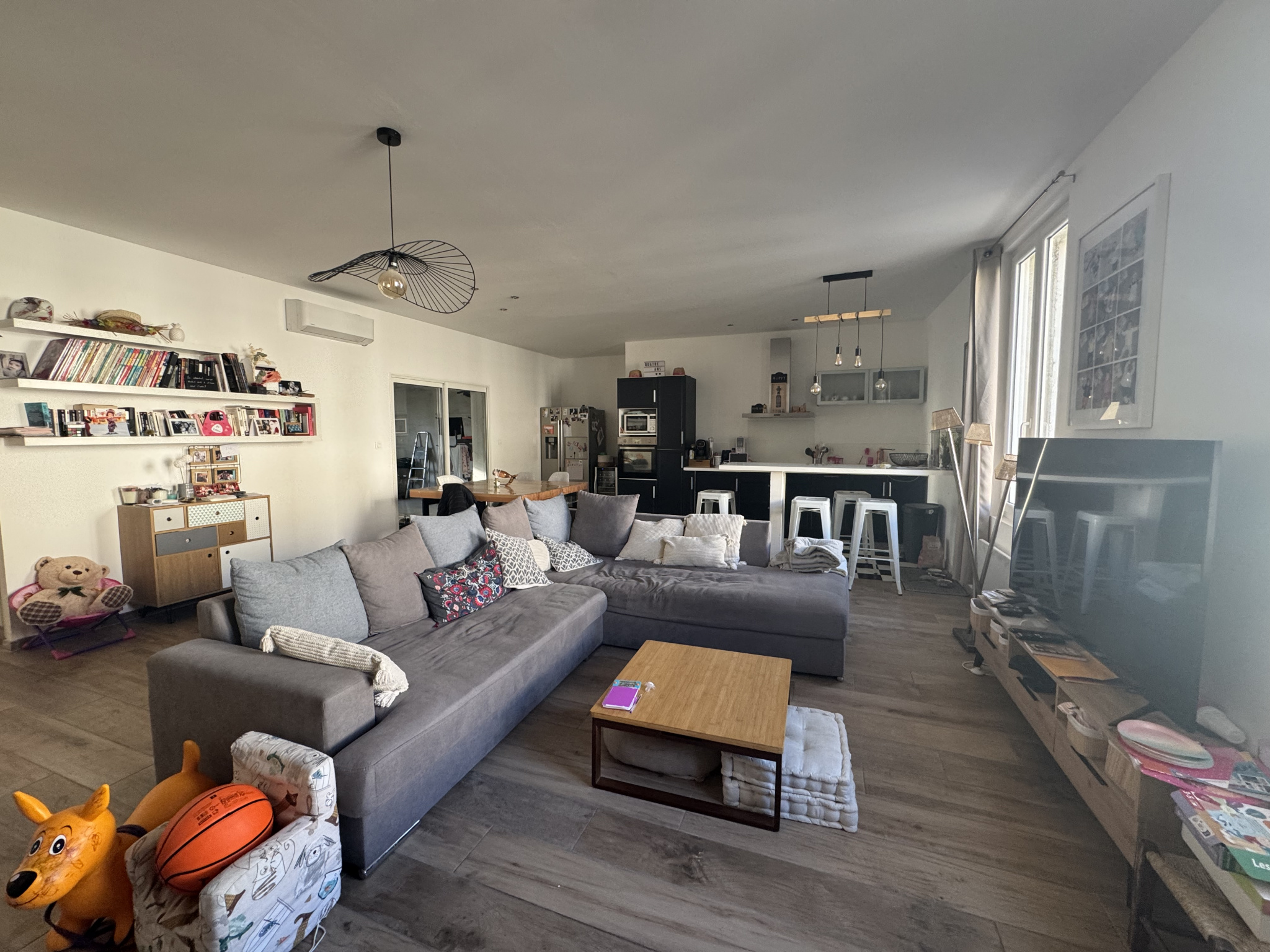 Maison 4 pièces - 130m² - ST GILLES