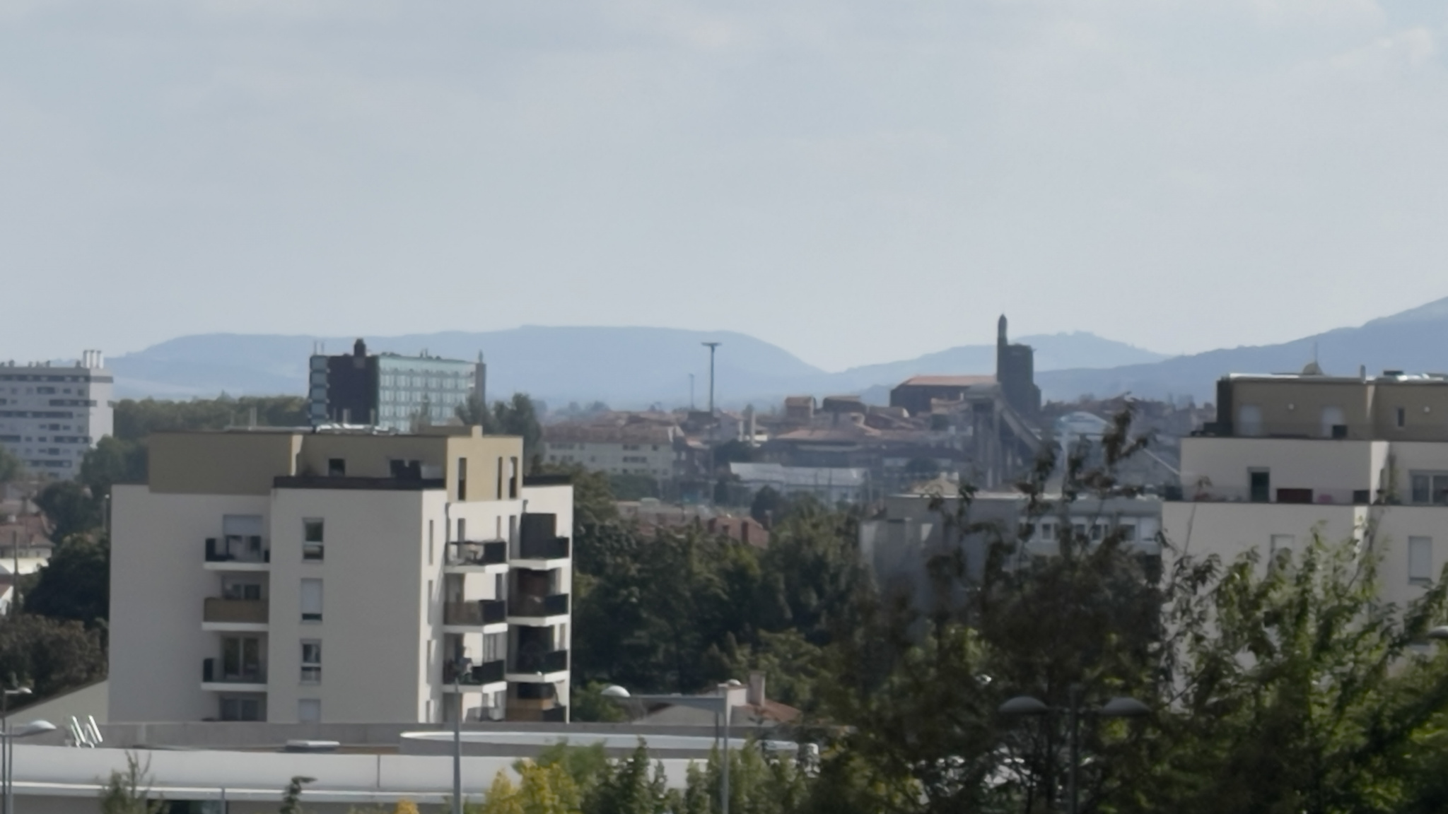 Appartement 4 pièces - 74m² - CLERMONT FERRAND