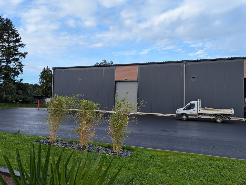 Local industriel  - 890m² - BOURG ACHARD