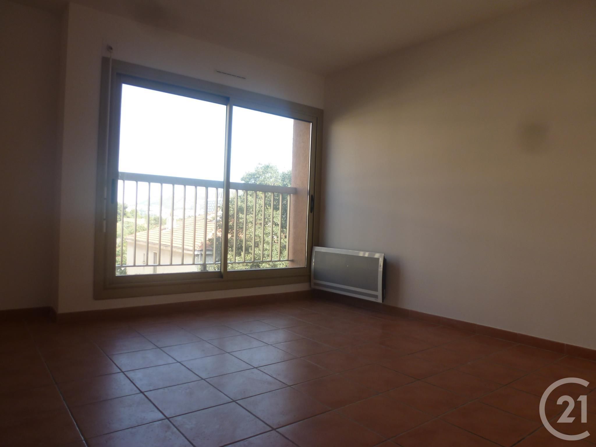 Appartement 1 pièce - 24m² - MARSEILLE  - 10ème