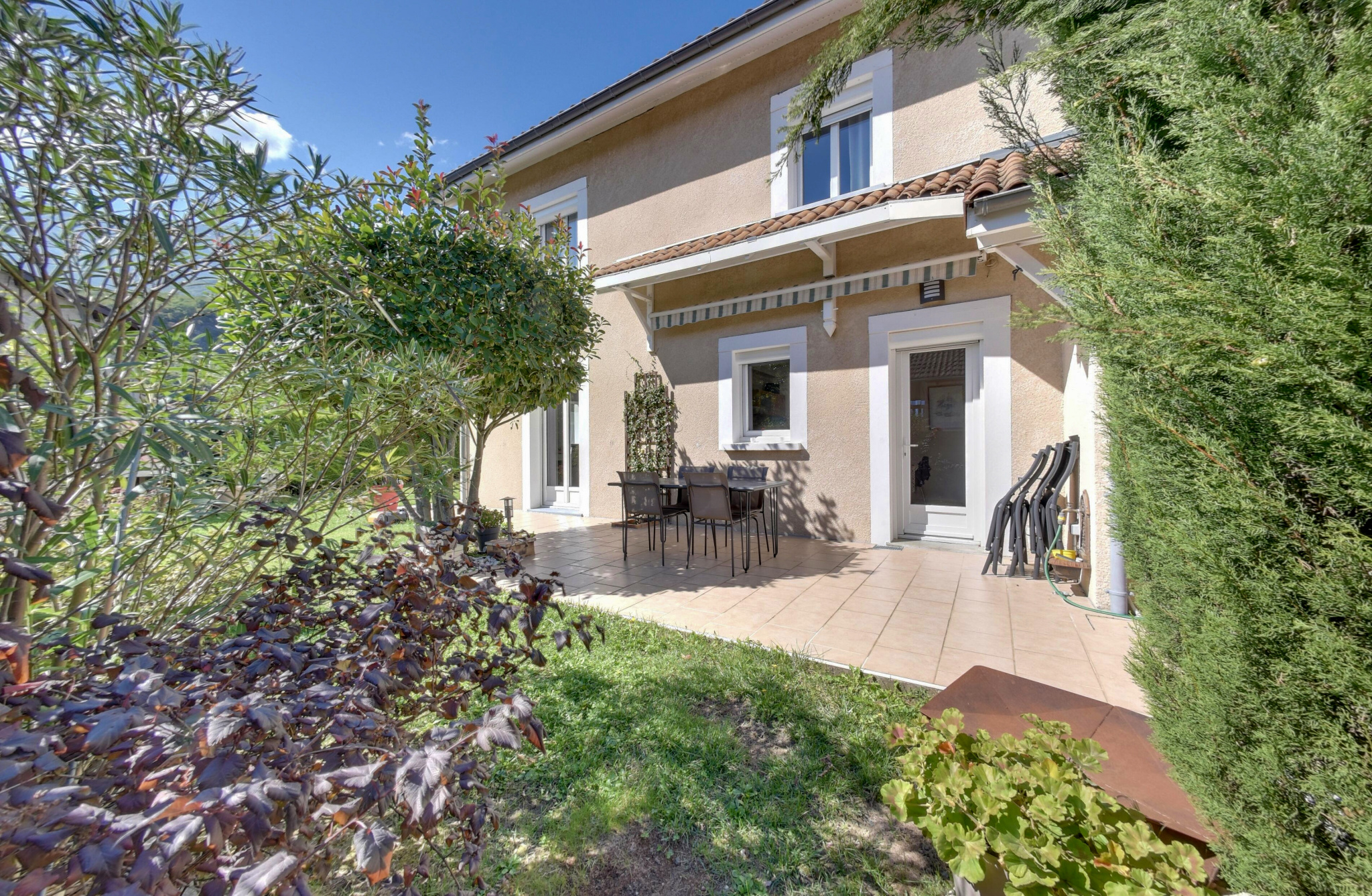 Maison 5 pièces - 157m² - CLAIX