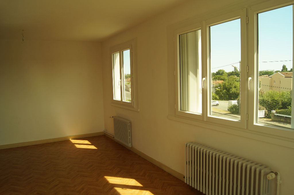 Appartement 2 pièces - 48m² - POITIERS