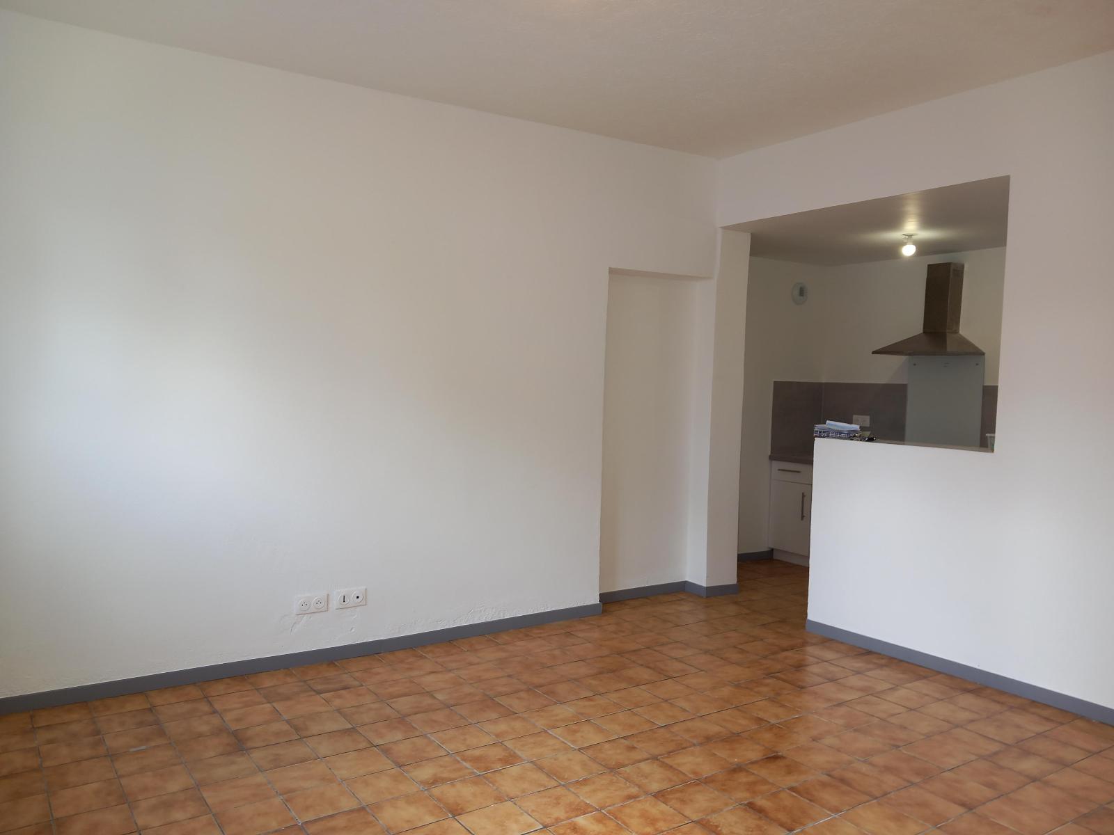 Appartement 5 pièces - 62m² - VILLENEUVE SUR YONNE