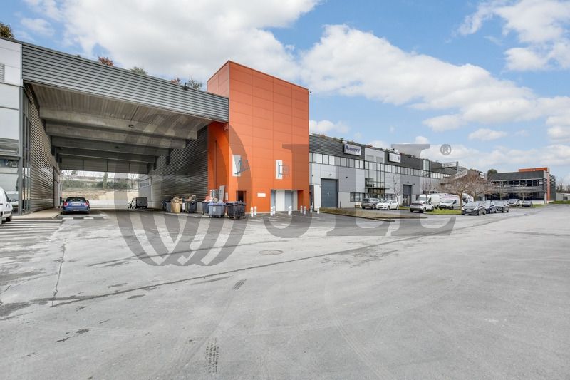 Local industriel  - 700m² - ST DENIS