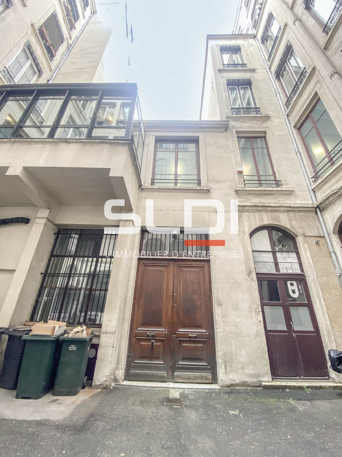 Local commercial  - 163m² - LYON  - 1er