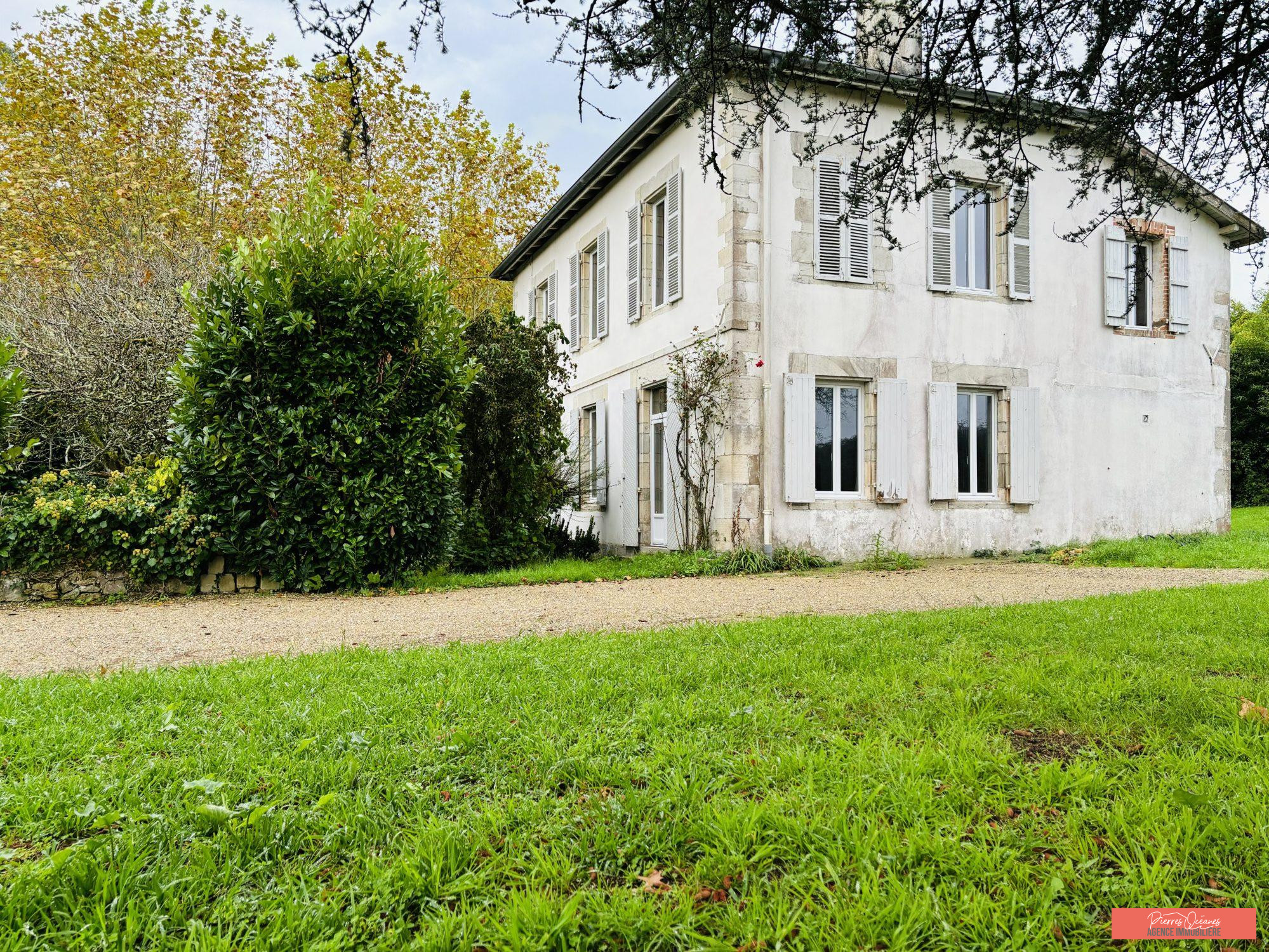 Maison 6 pièces - 165m² - STE MARIE DE GOSSE