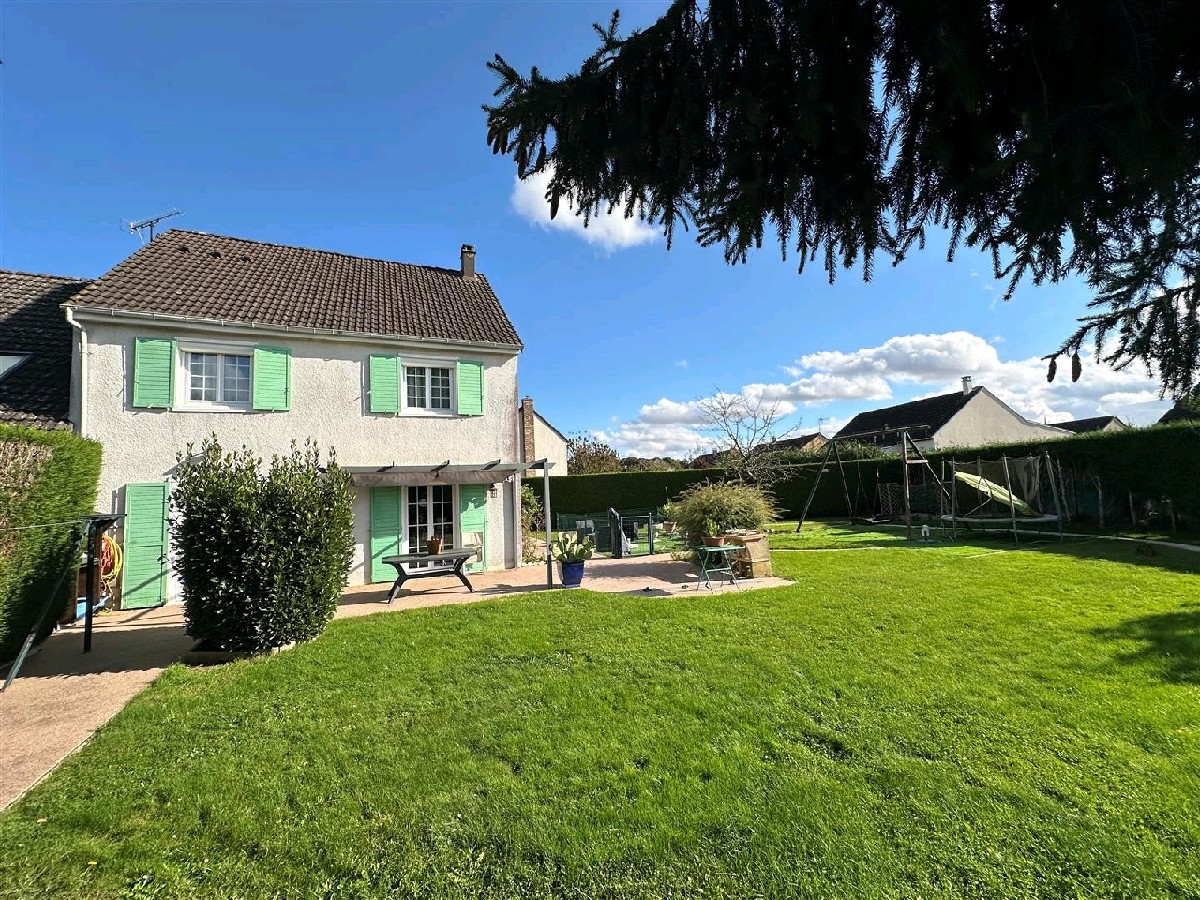 Maison 5 pièces - 98m² - CHATEAUNEUF EN THYMERAIS