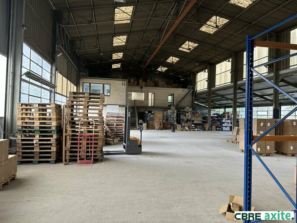 Local industriel  - 900m² - CHAMBERY