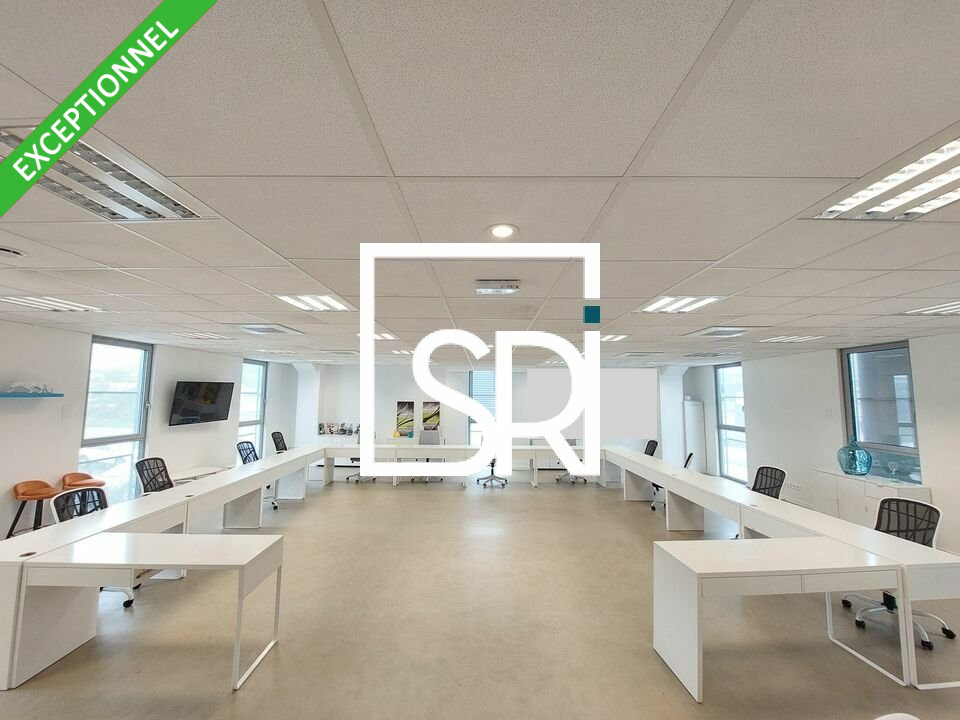 Local Professionnel  - 149m² - AUBIERE