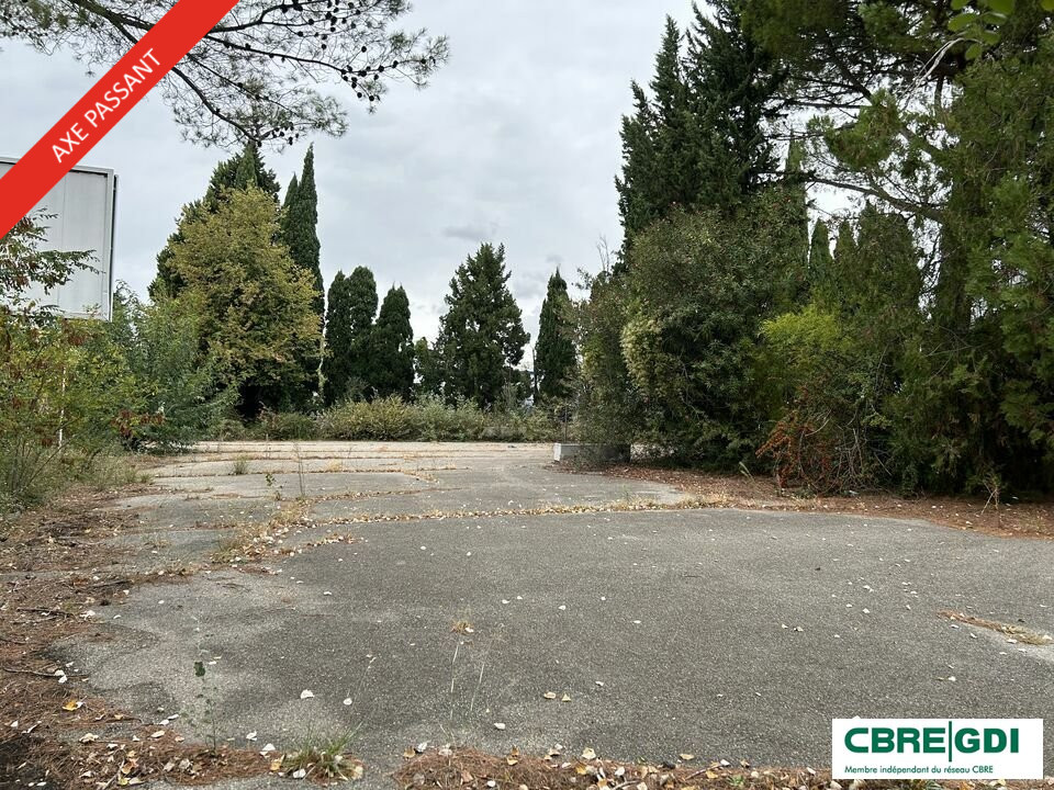 Local industriel  - 1 500m² - AVIGNON