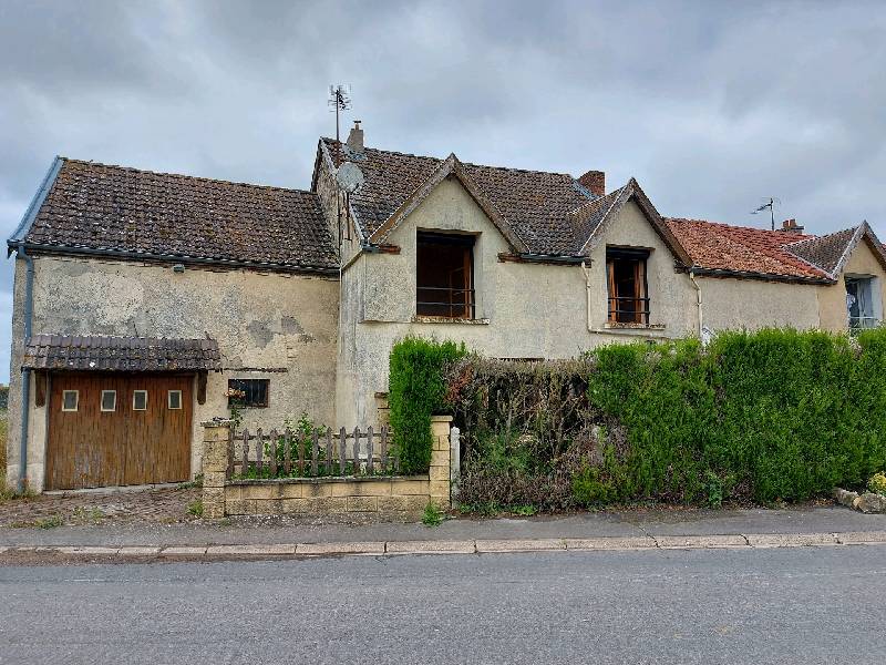 Maison 4 pièces - 94m² - FERE CHAMPENOISE