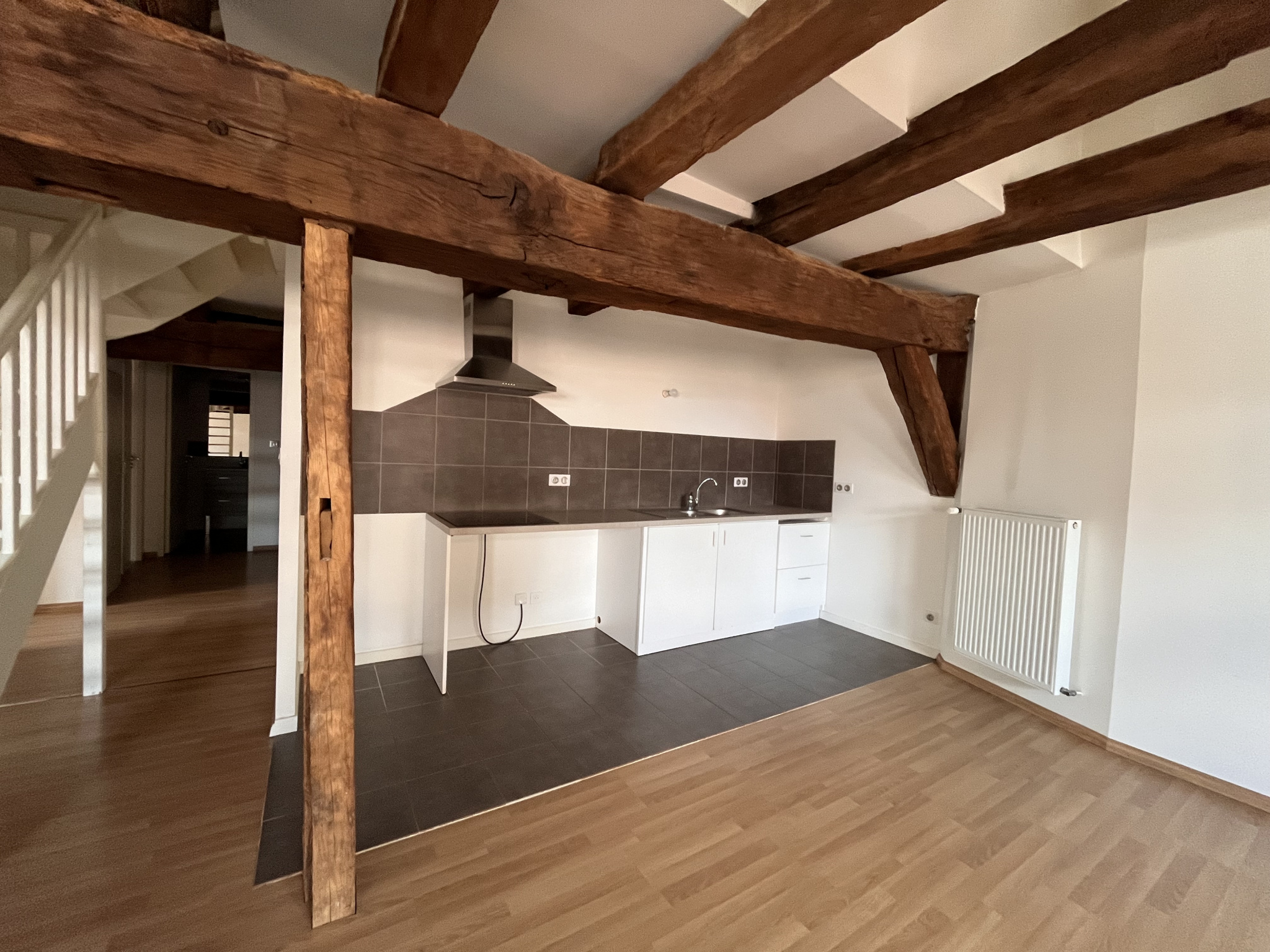 Appartement 4 pièces - 94m² - CHARLIEU