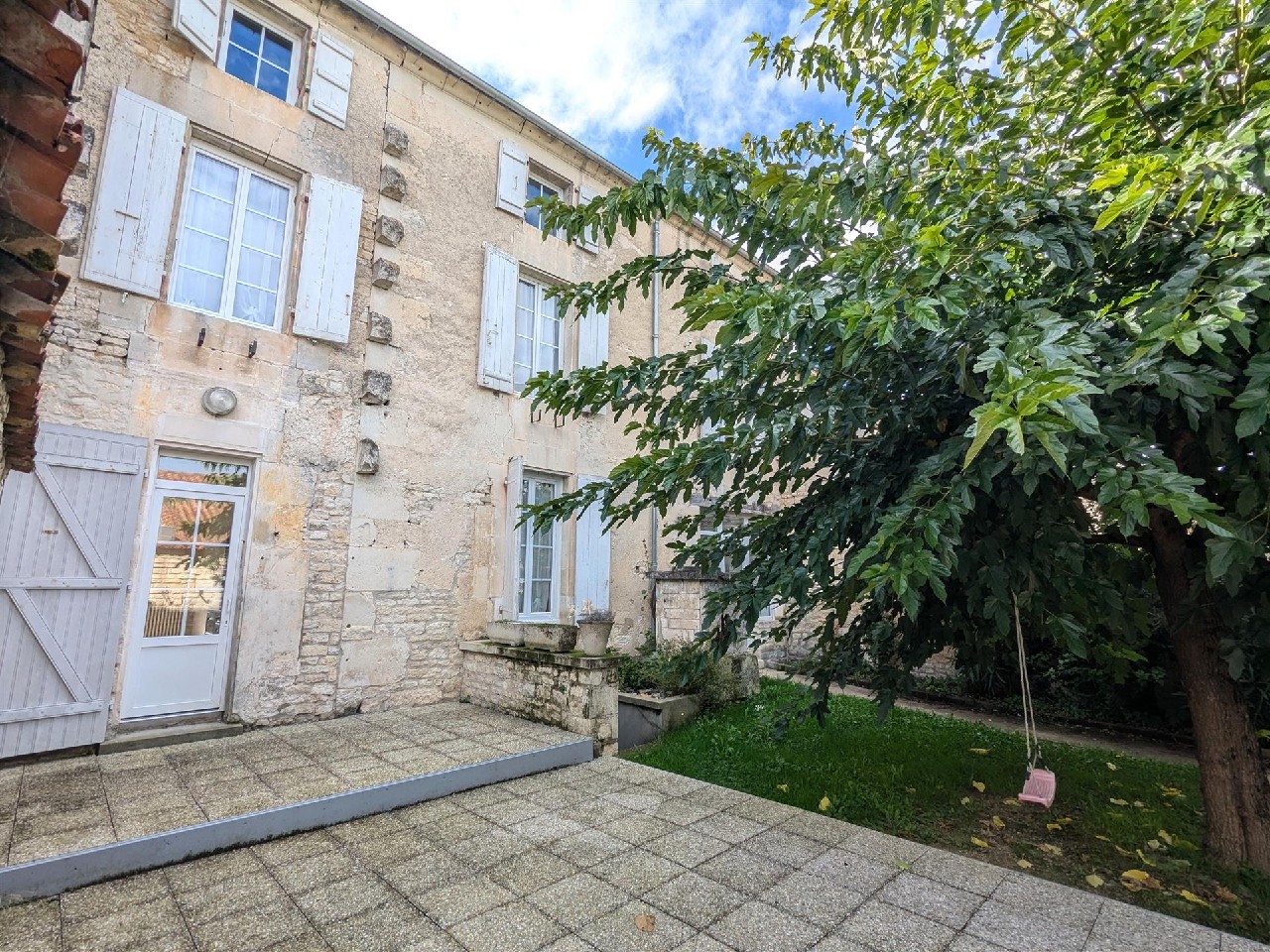 Maison 10 pièces - 227m² - ROUILLAC