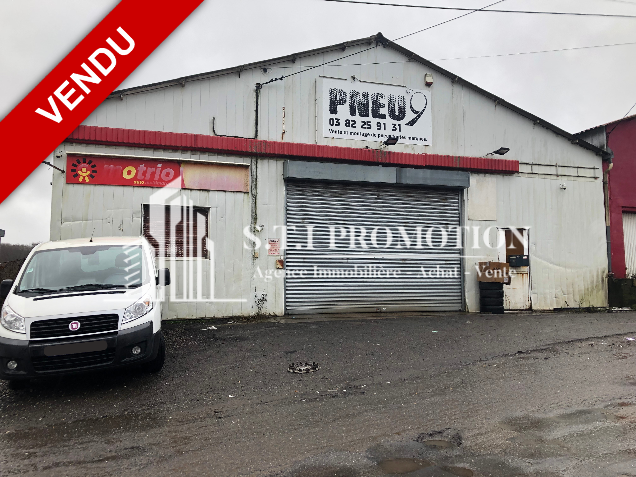 Local industriel  - 300m² - TIERCELET