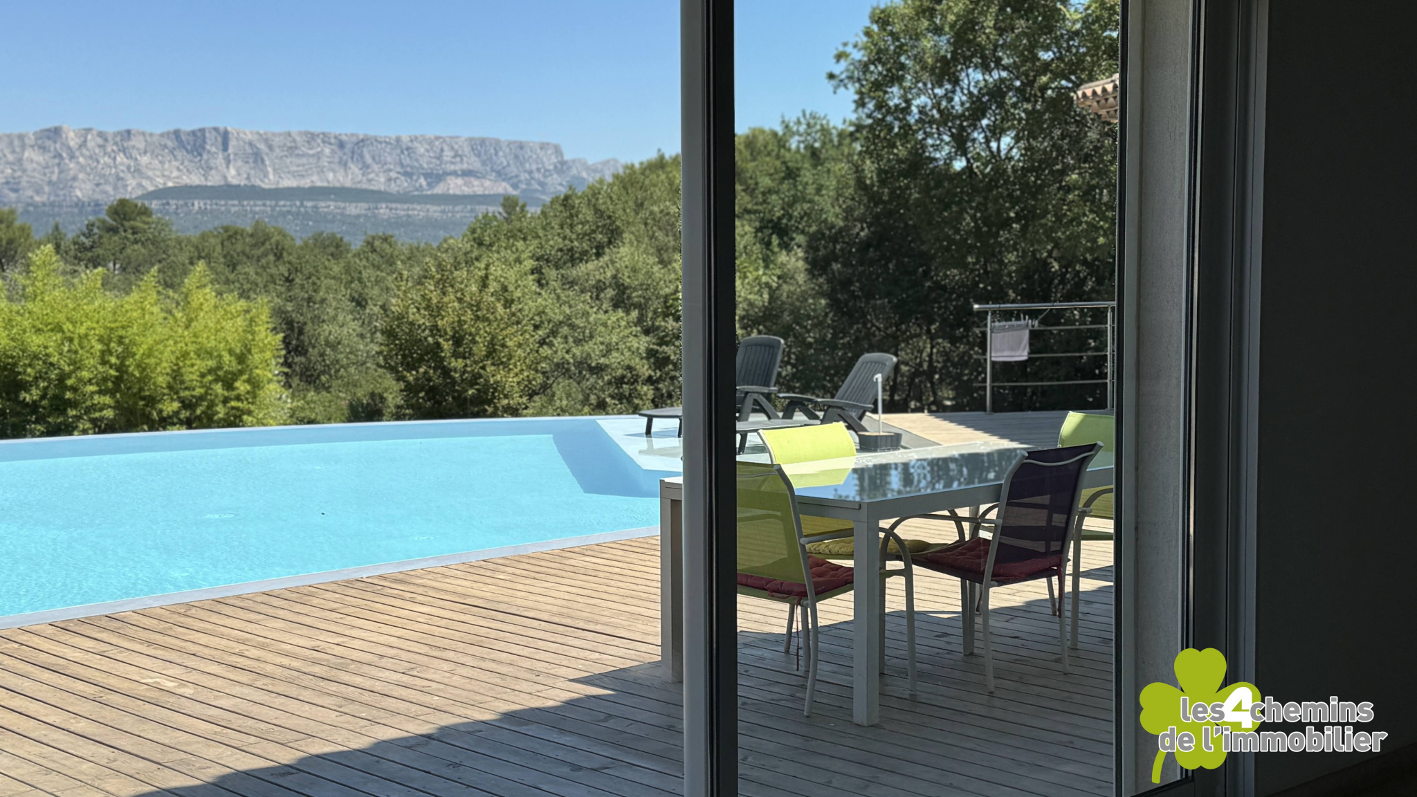 Maison 5 pièces - 220m² - AIX EN PROVENCE