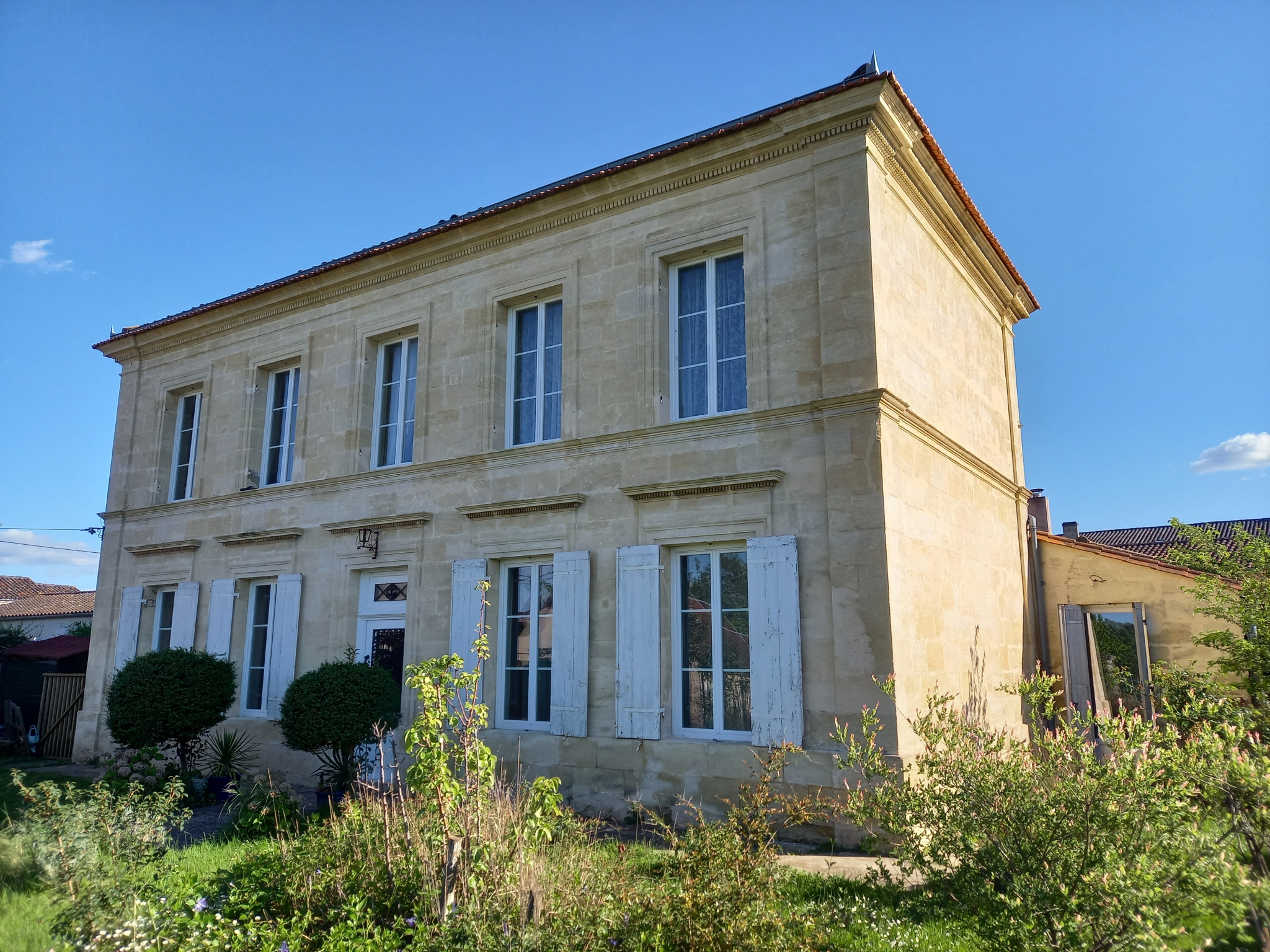 Maison 7 pièces - 300m² - BOURG