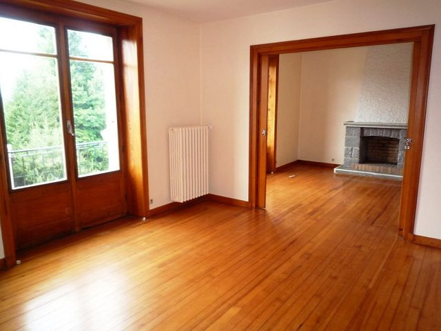 Appartement 5 pièces - 97m² - LE CHAMBON SUR LIGNON