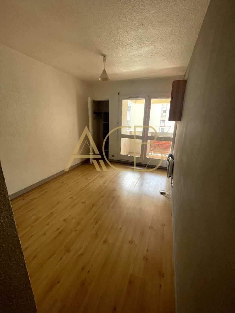 Appartement 1 pièce - 16m² - RENNES