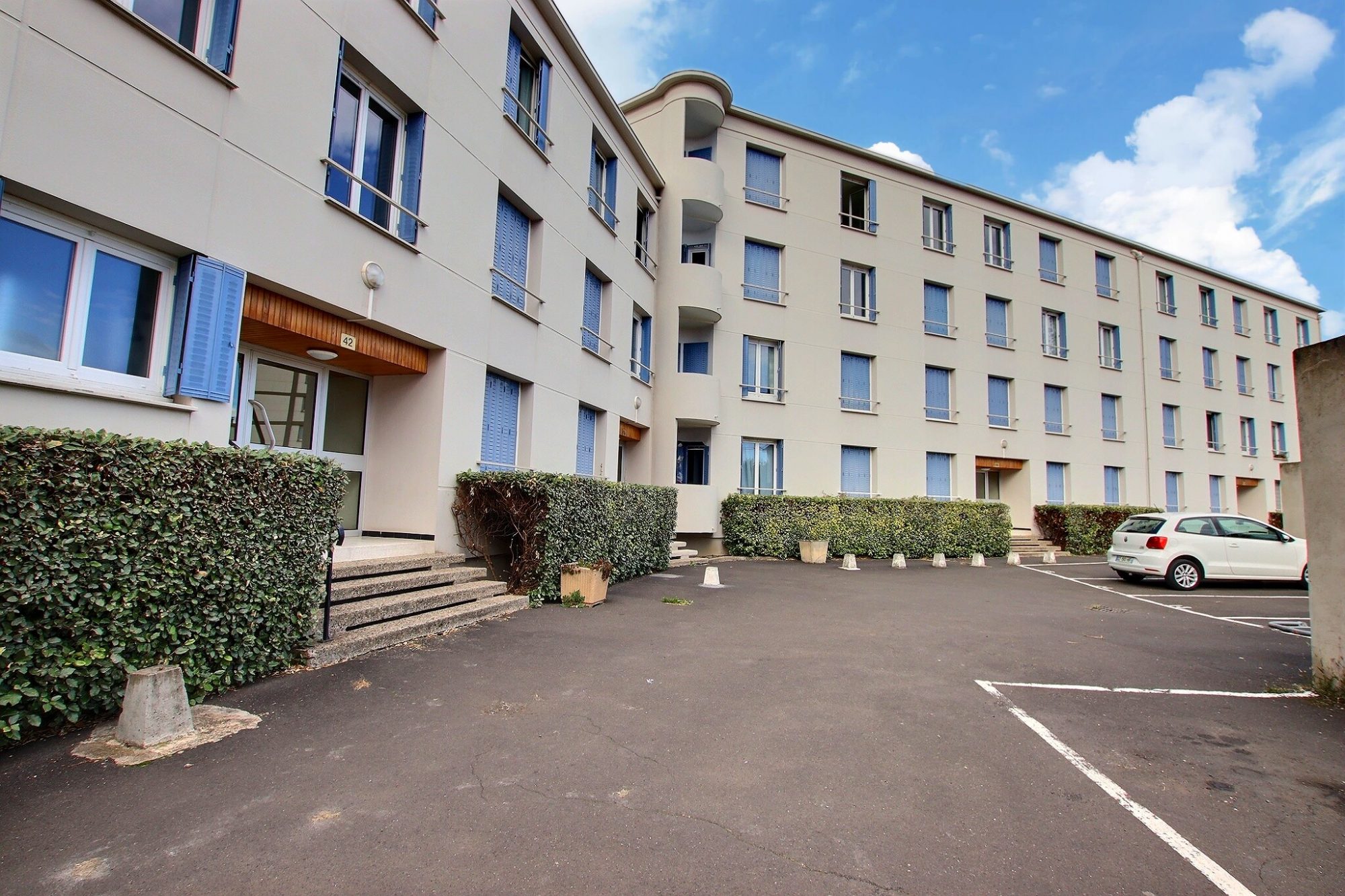 Appartement 1 pièce - 26m² - CLERMONT FERRAND