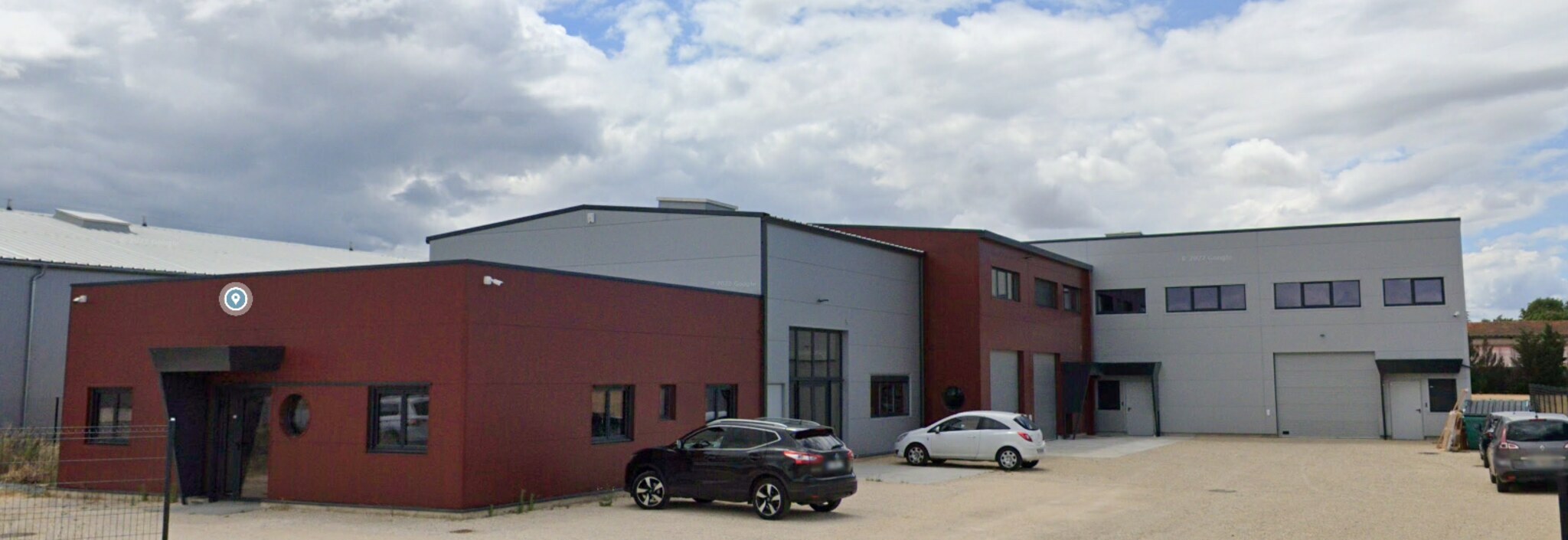 Local industriel  - 727m² - MONTELIER