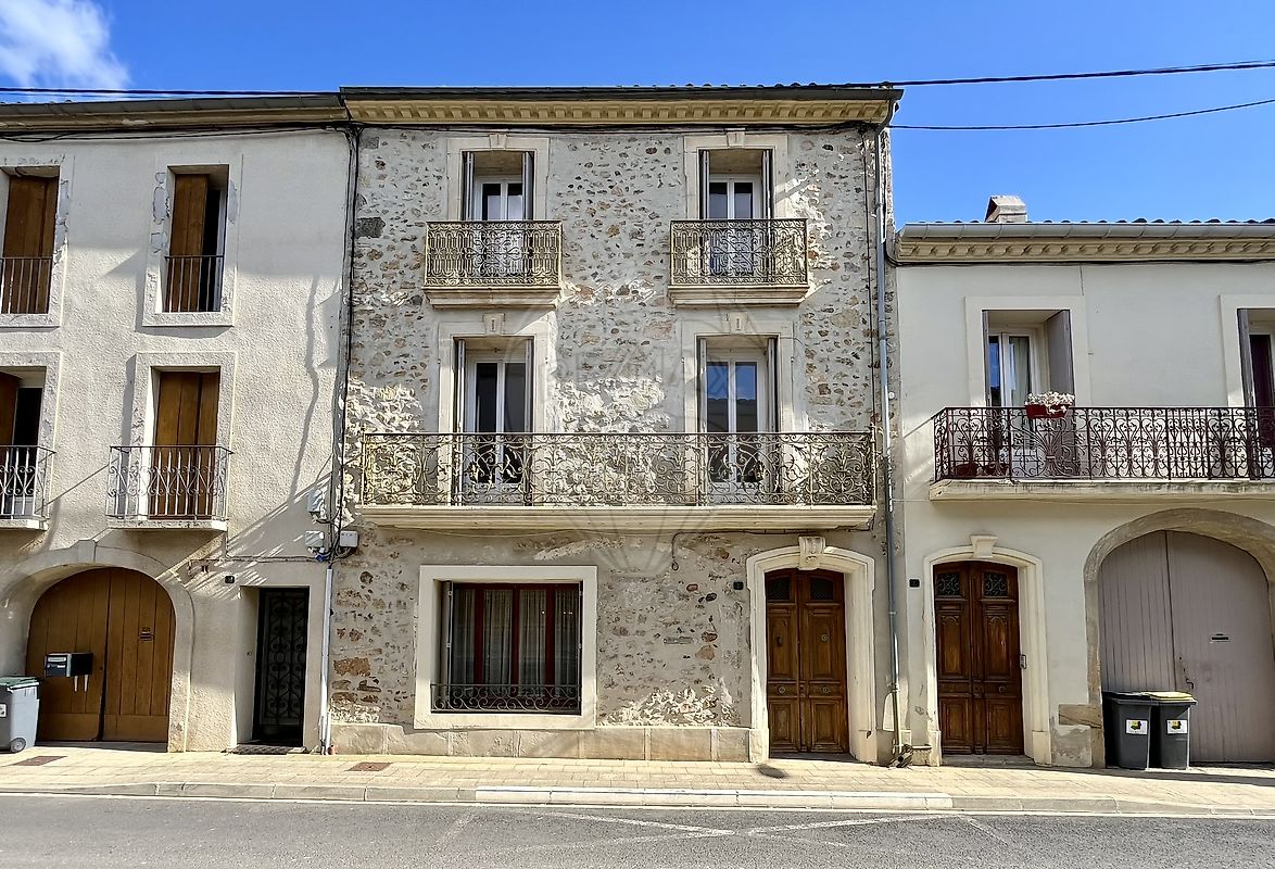 Maison 6 pièces - 260m² - POUZOLLES