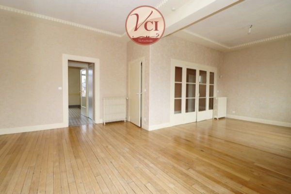 Appartement 3 pièces - 112m² - VICHY