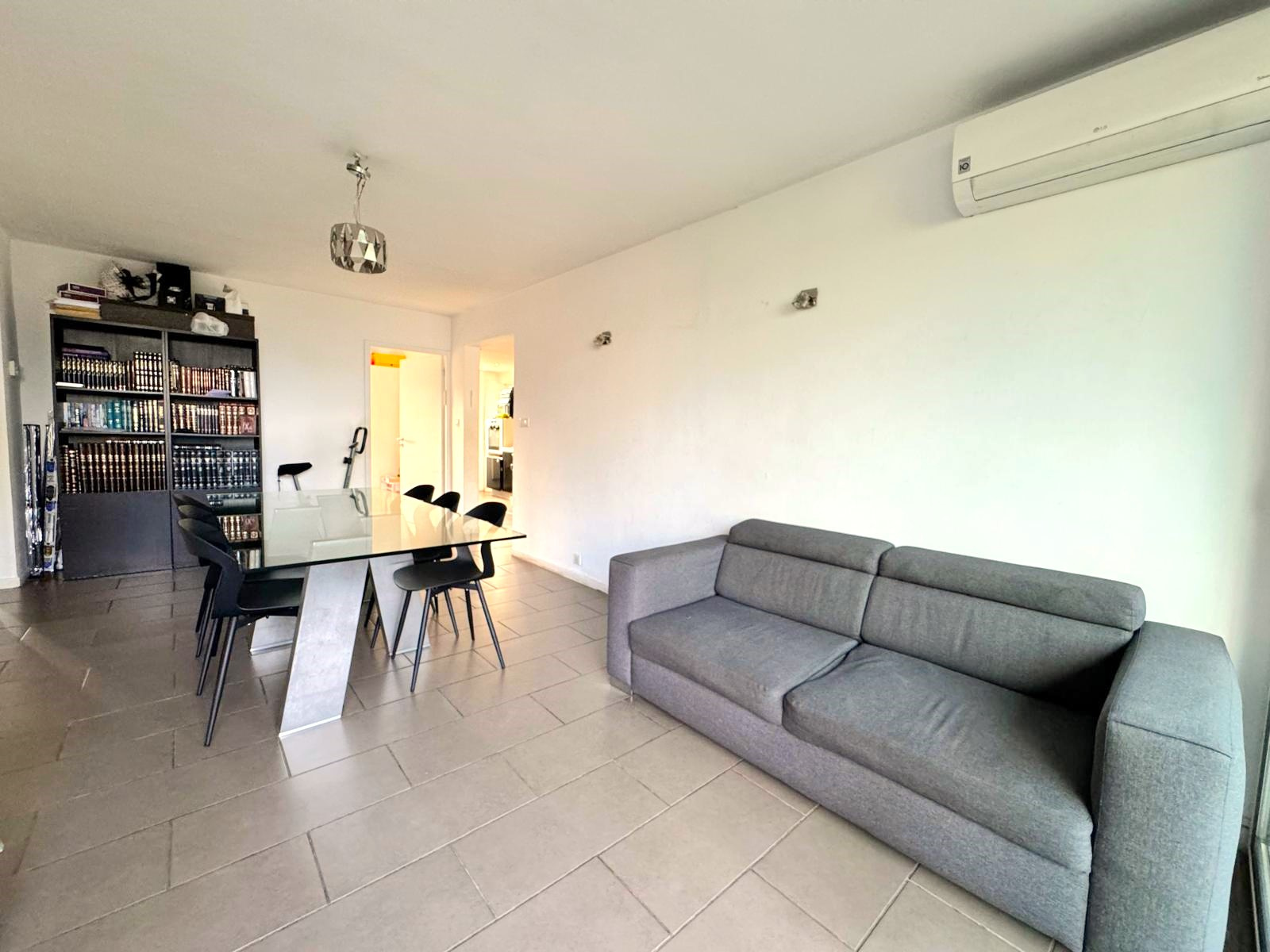 Appartement 4 pièces - 79m² - MARSEILLE  - 9ème