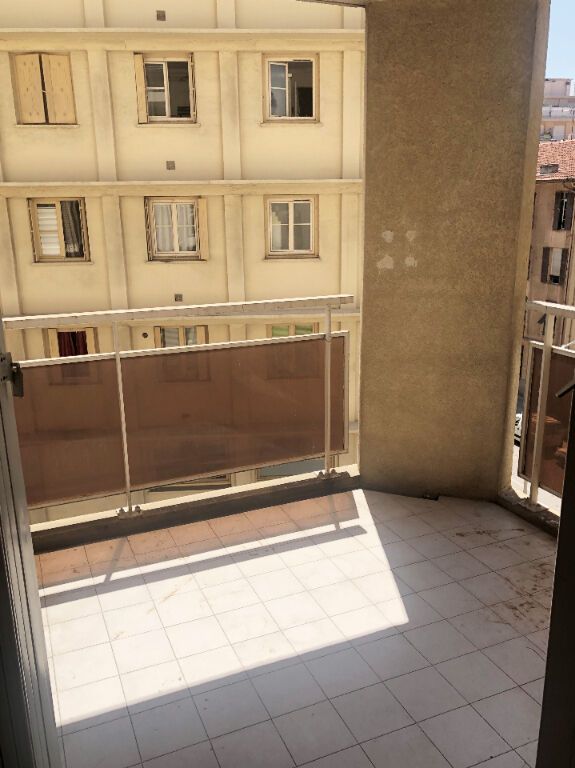 Appartement 1 pièce - 19m² - NICE