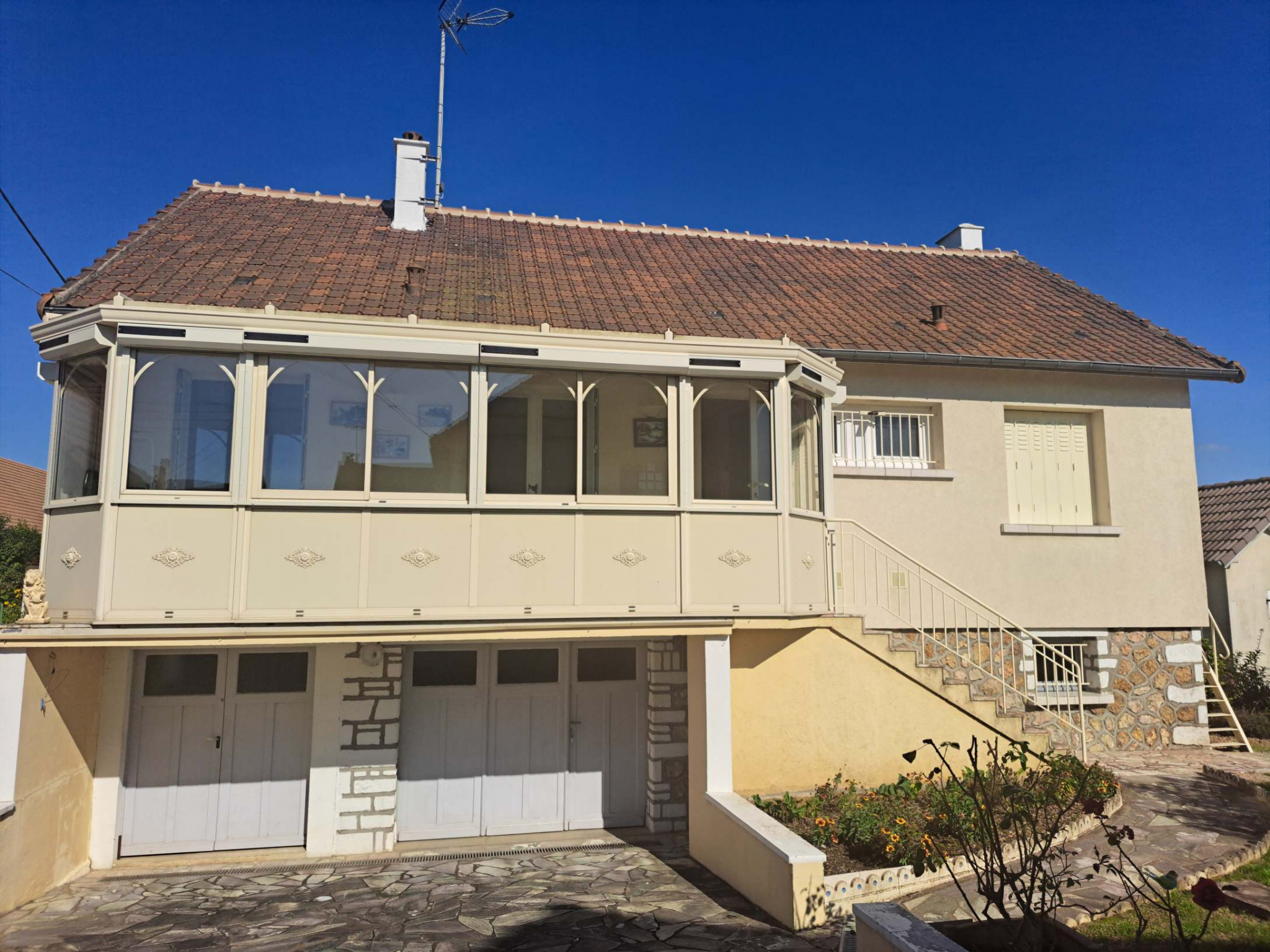 Maison 4 pièces - 77m² - BESSE SUR BRAYE