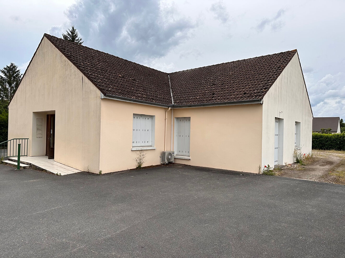 Local Professionnel  - 200m²