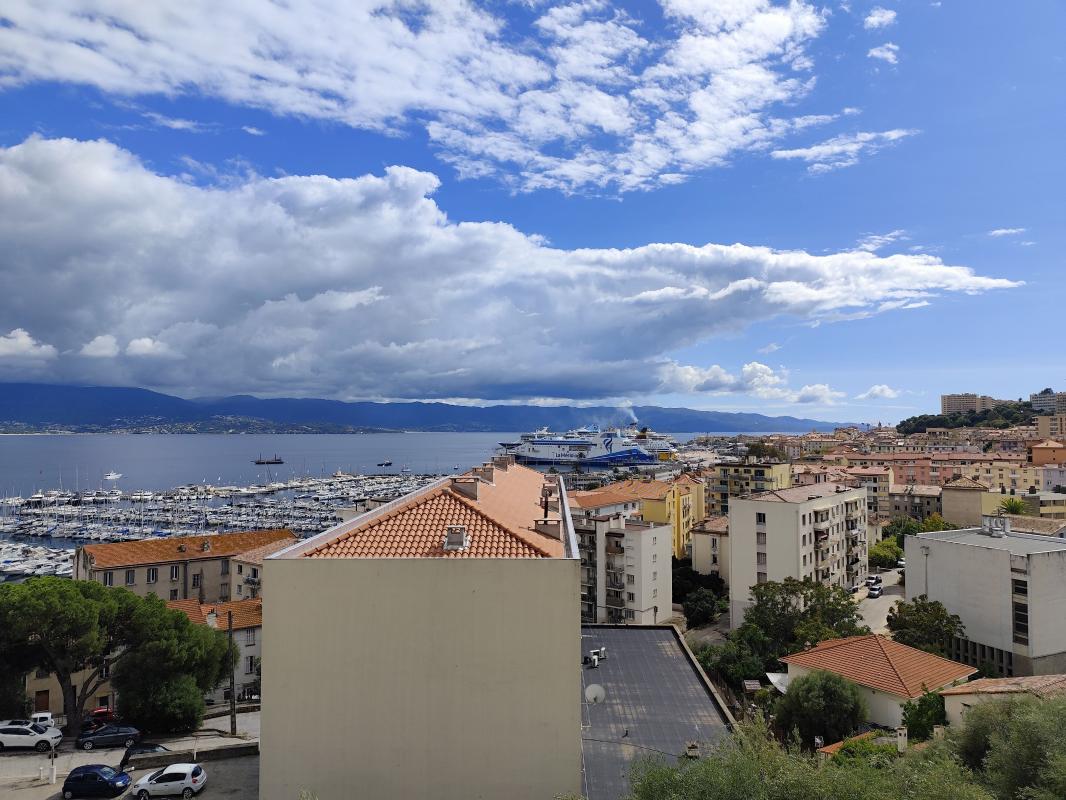 Appartement 3 pièces - 83m² - AJACCIO