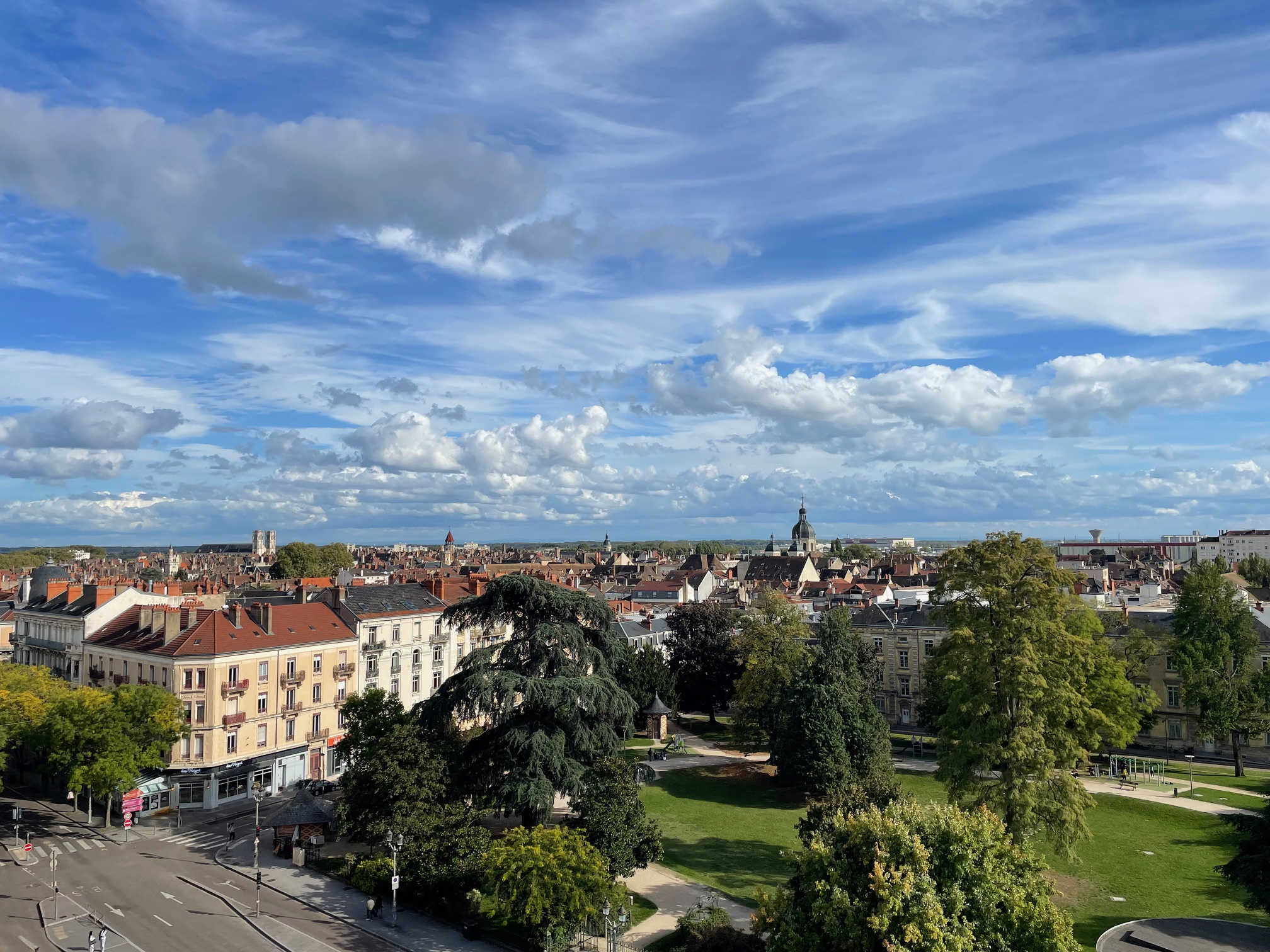 Appartement 5 pièces - 102m² - CHALON SUR SAONE