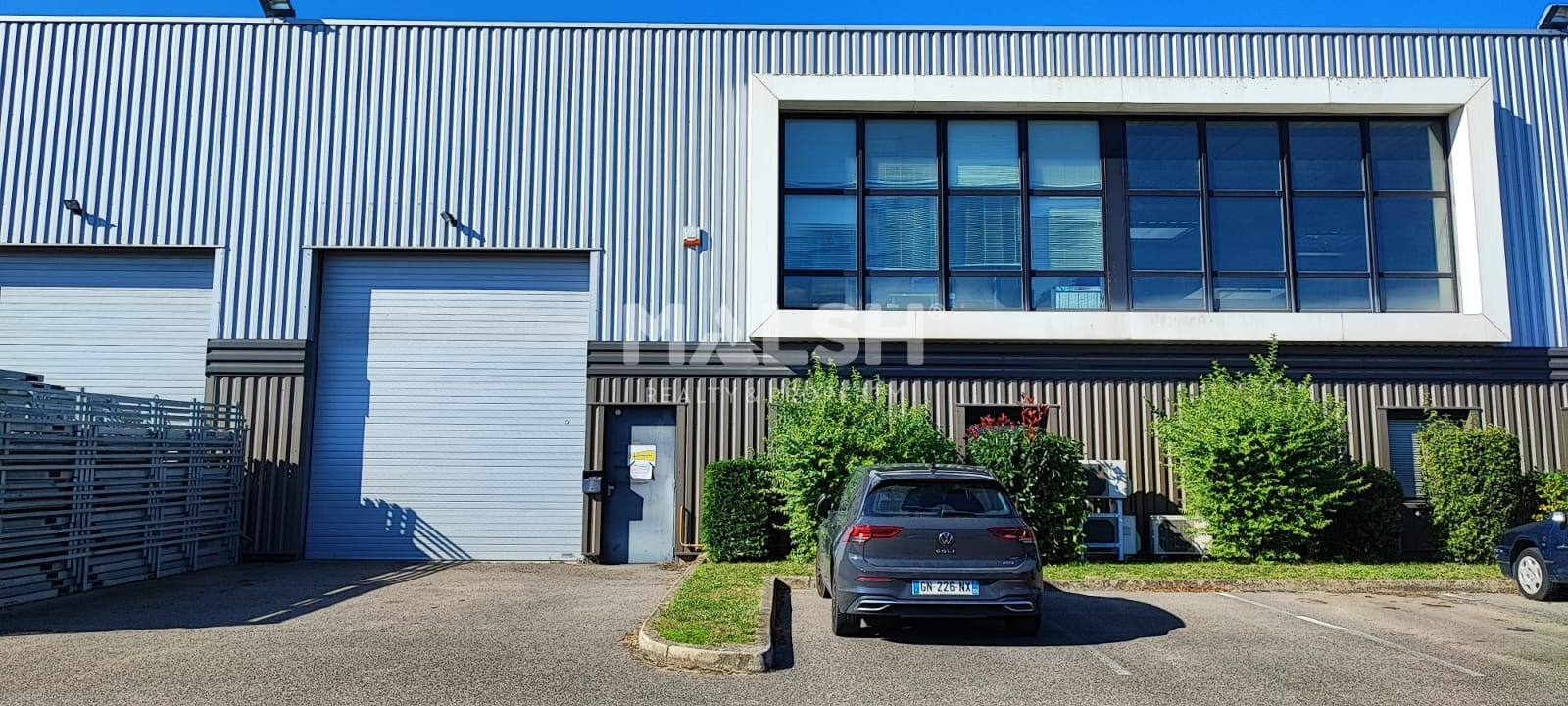 Local industriel  - 485m²