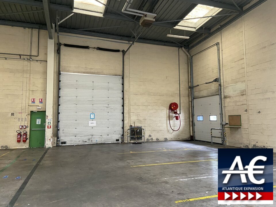 Local industriel  - 2 000m² - BEAUCOUZE