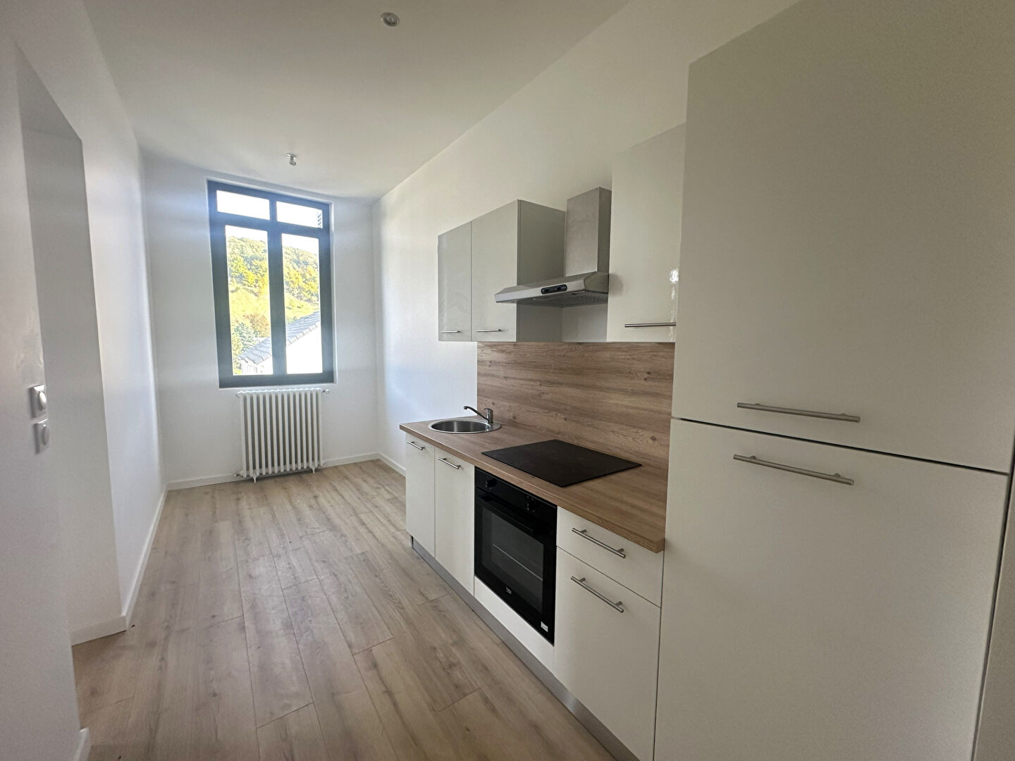 Appartement 2 pièces - 52m² - ST LEGER DU BOURG DENIS