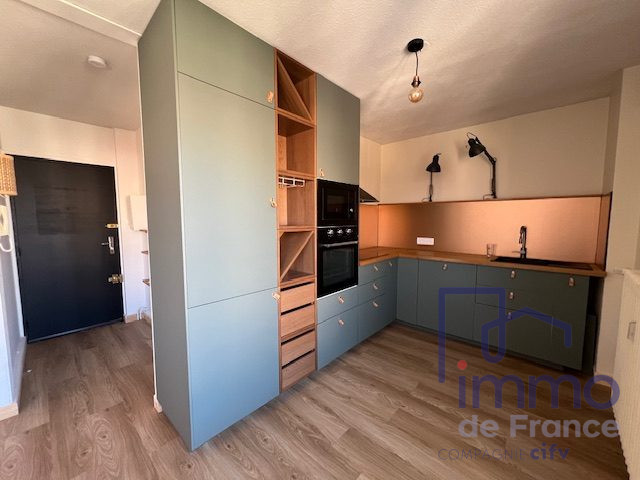 Appartement 2 pièces - 45m² - ST ETIENNE