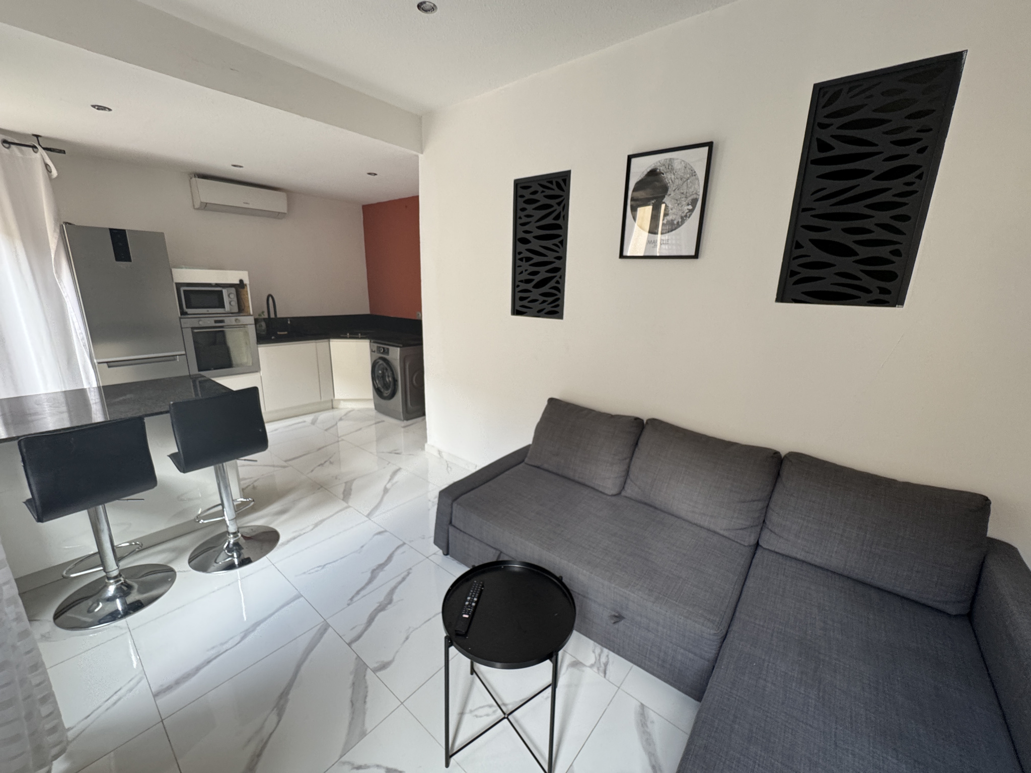 Appartement 2 pièces - 31m² - MARSEILLE  - 8ème