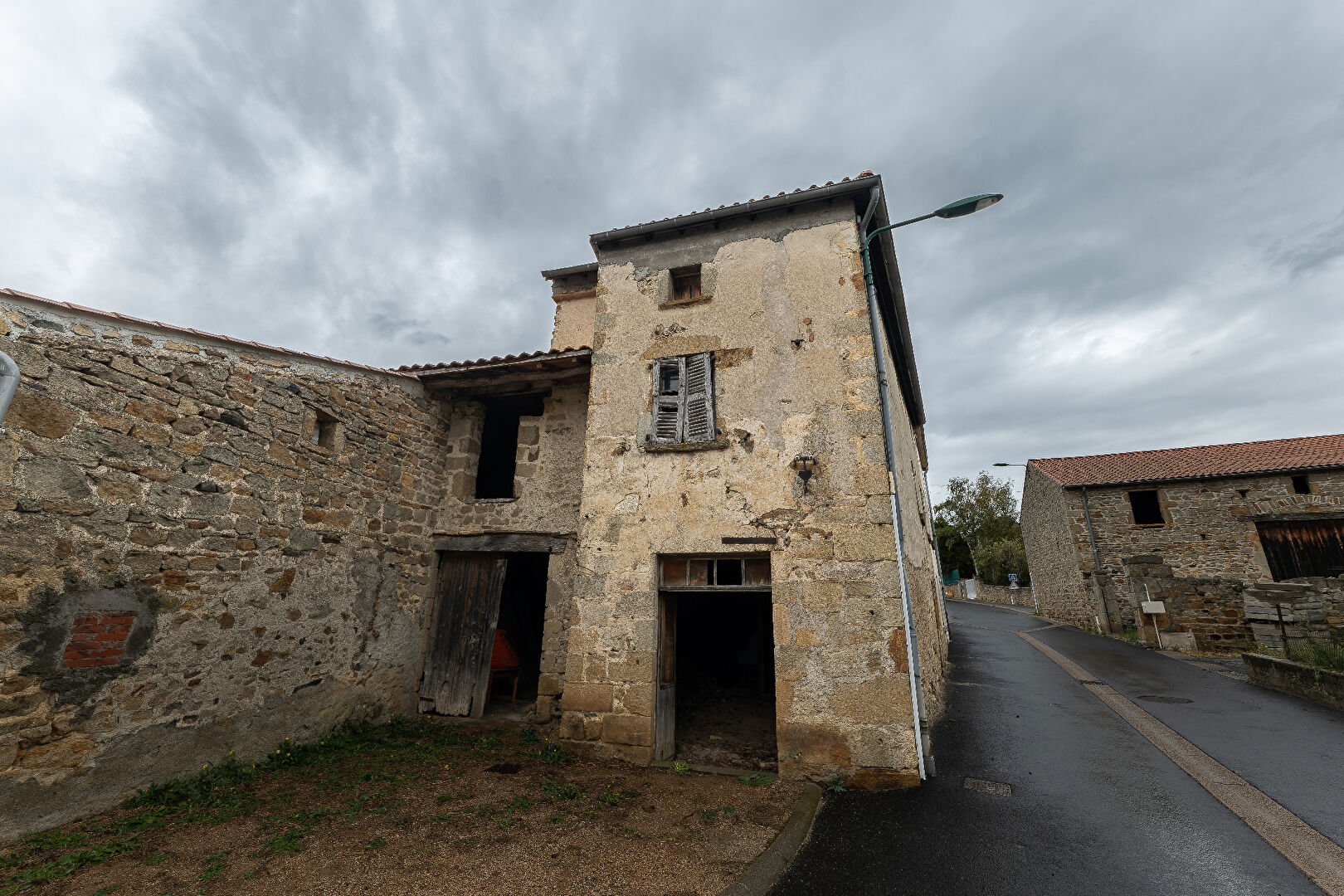 Parking  - YRONDE ET BURON